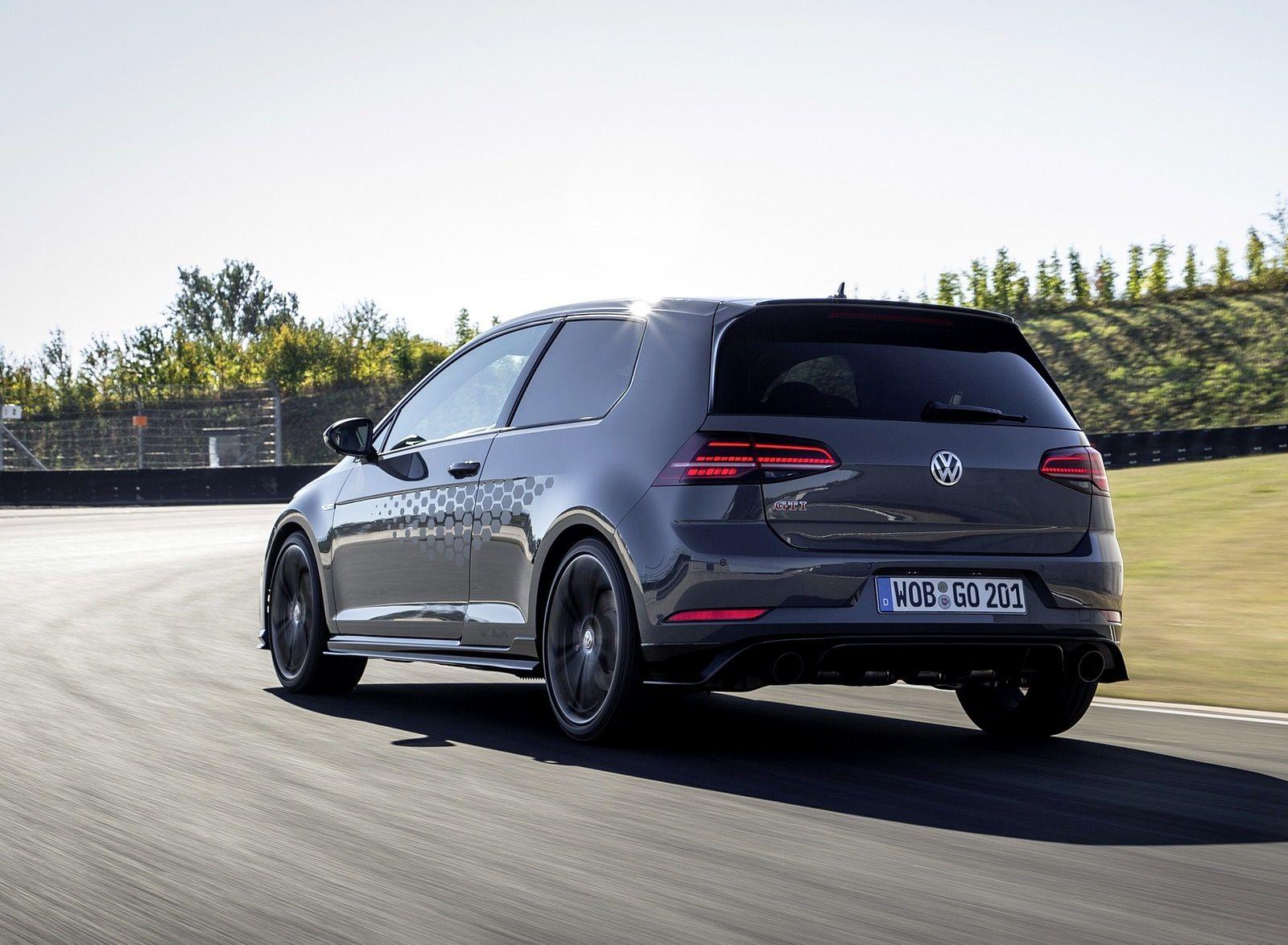 1600x1174 Volkswagen Golf GTI TCR Rear Three Quarter Wallpaper (33)