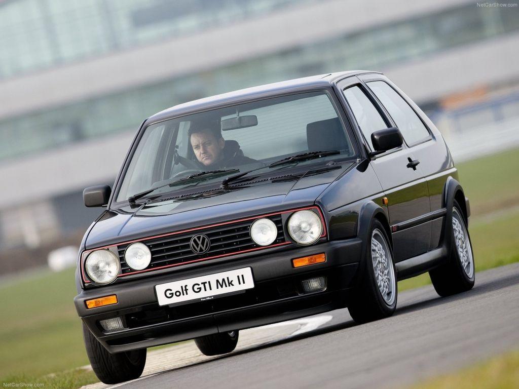 1024x768 Deluxe Golf 2 Gti