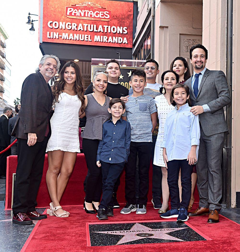 1000x1049 Mary Poppins Returns Star Lin Manuel Miranda Receives Hollywood Walk Of Fame Star