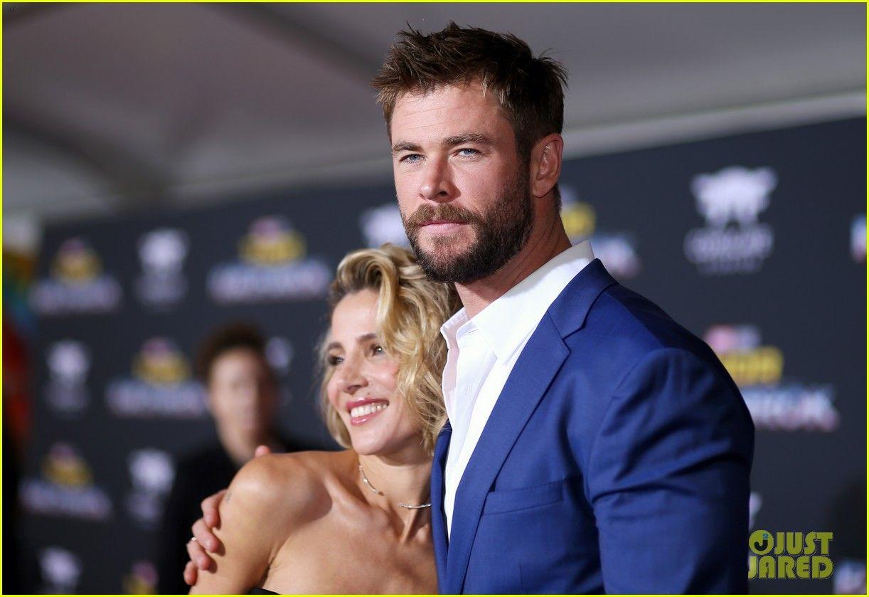 1222x839 Chris and wife Elsa at Thor Ragnarok premiere Hemsworth Photo