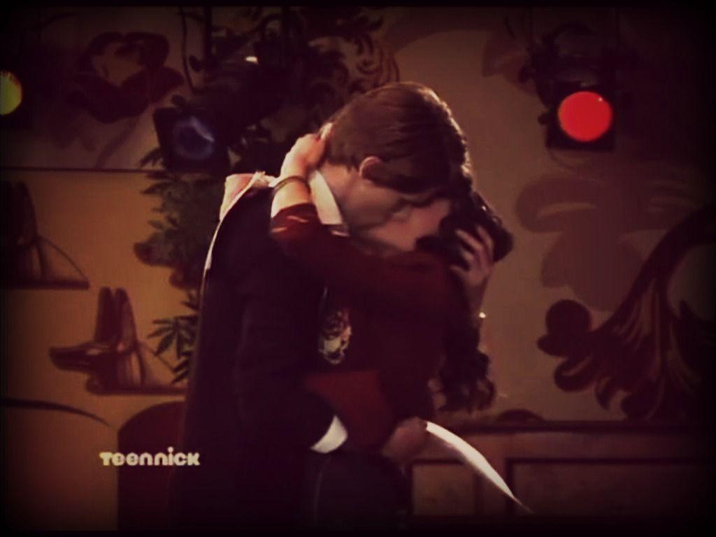 1024x768 Jeroy. House of Anubis