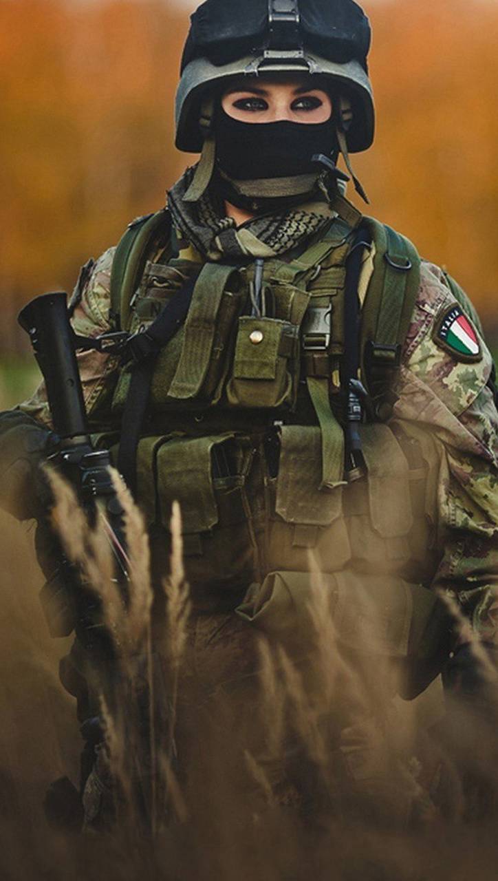 724x1280 Female soldiers wallpaper