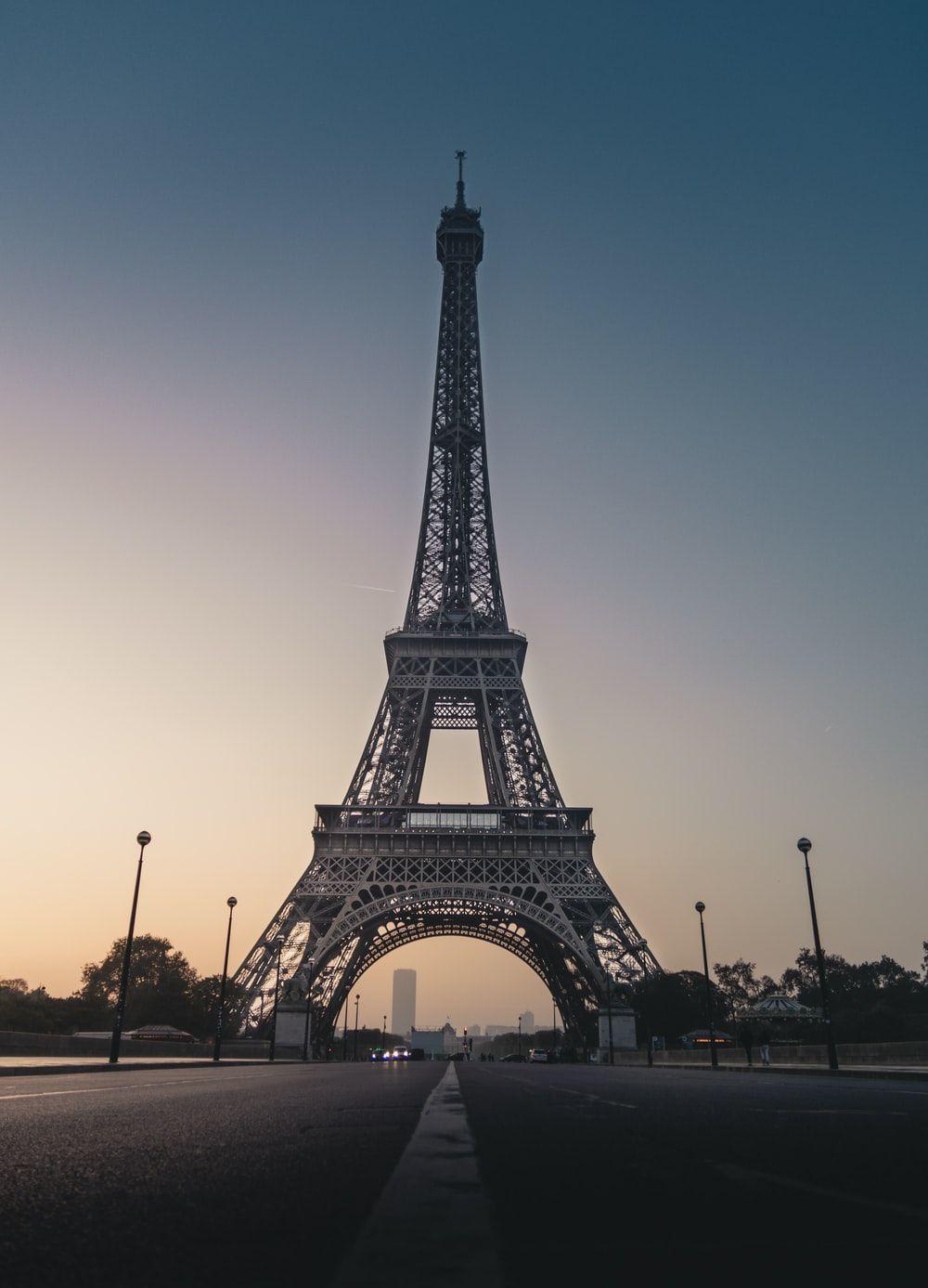 Hình ảnh tháp Eiffel 1000x1387 Pháp [HD]
