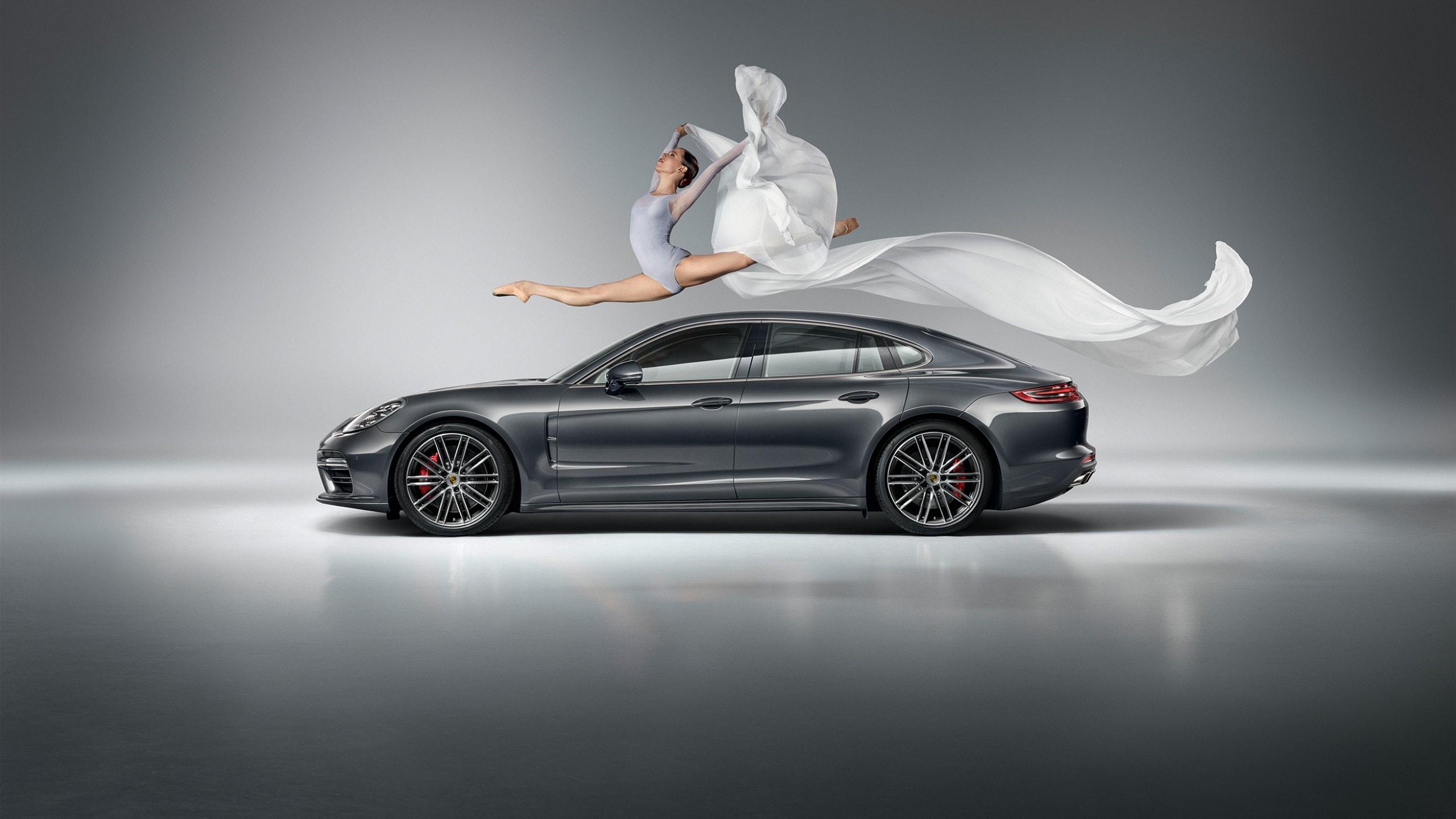 2560x1440 Porsche Panamera Turbo Stuttgart Ballet Wallpaper and Free