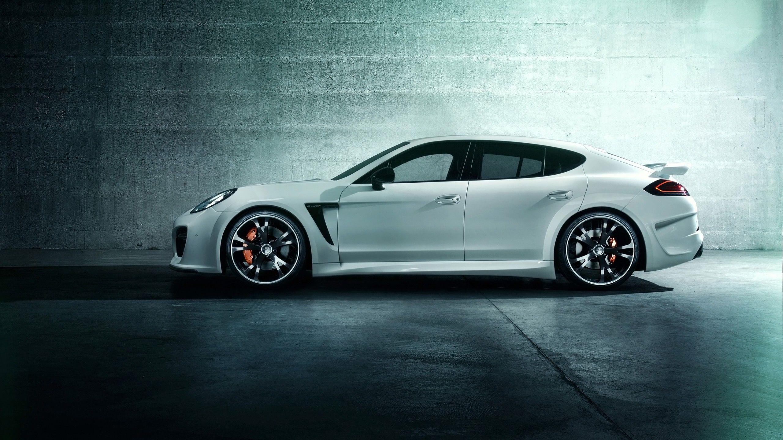 2560x1440 Porsche Panamera Turbo GrandGT 4 Wallpaper