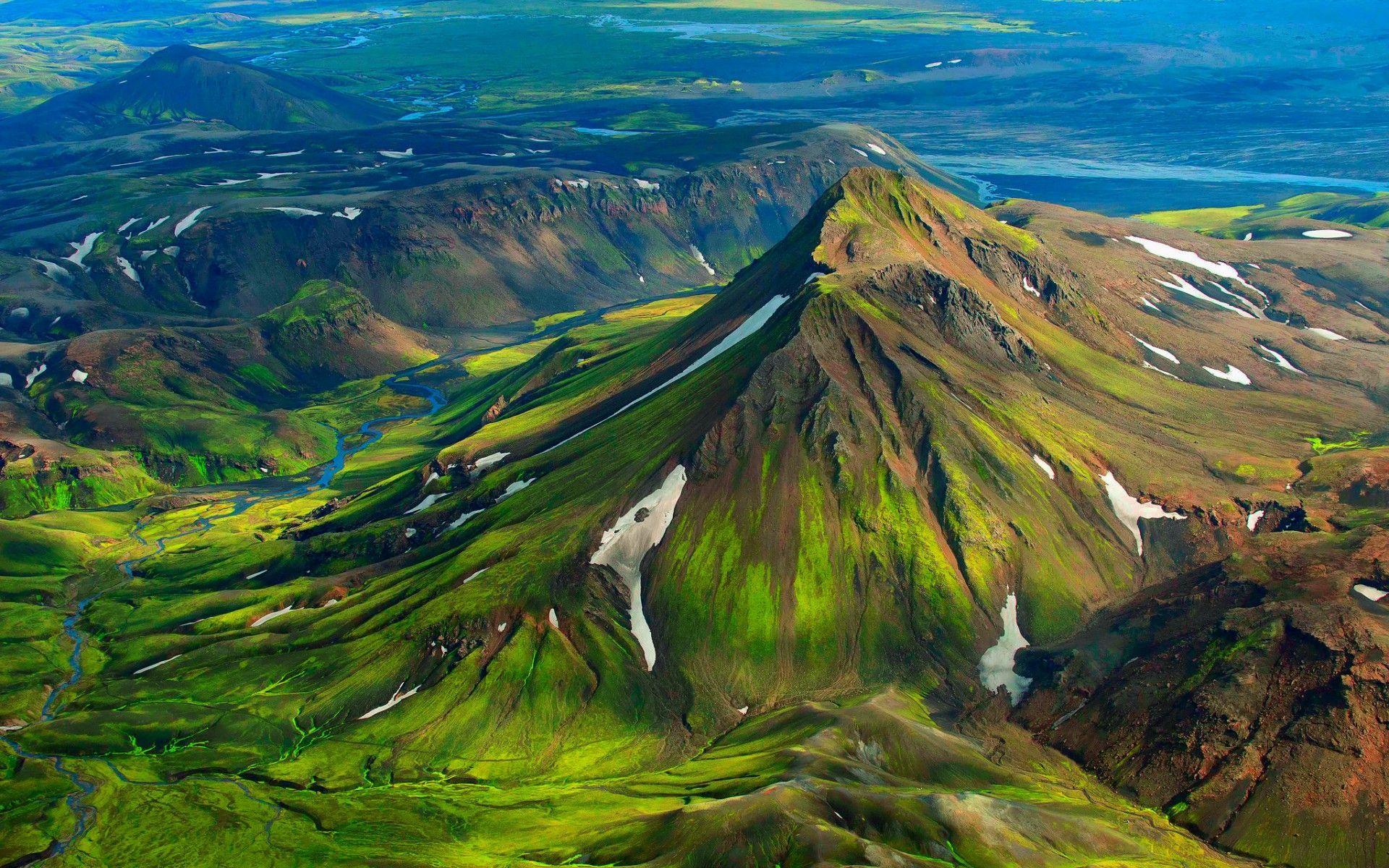 1920x1200 Iceland Green Mountain Snow