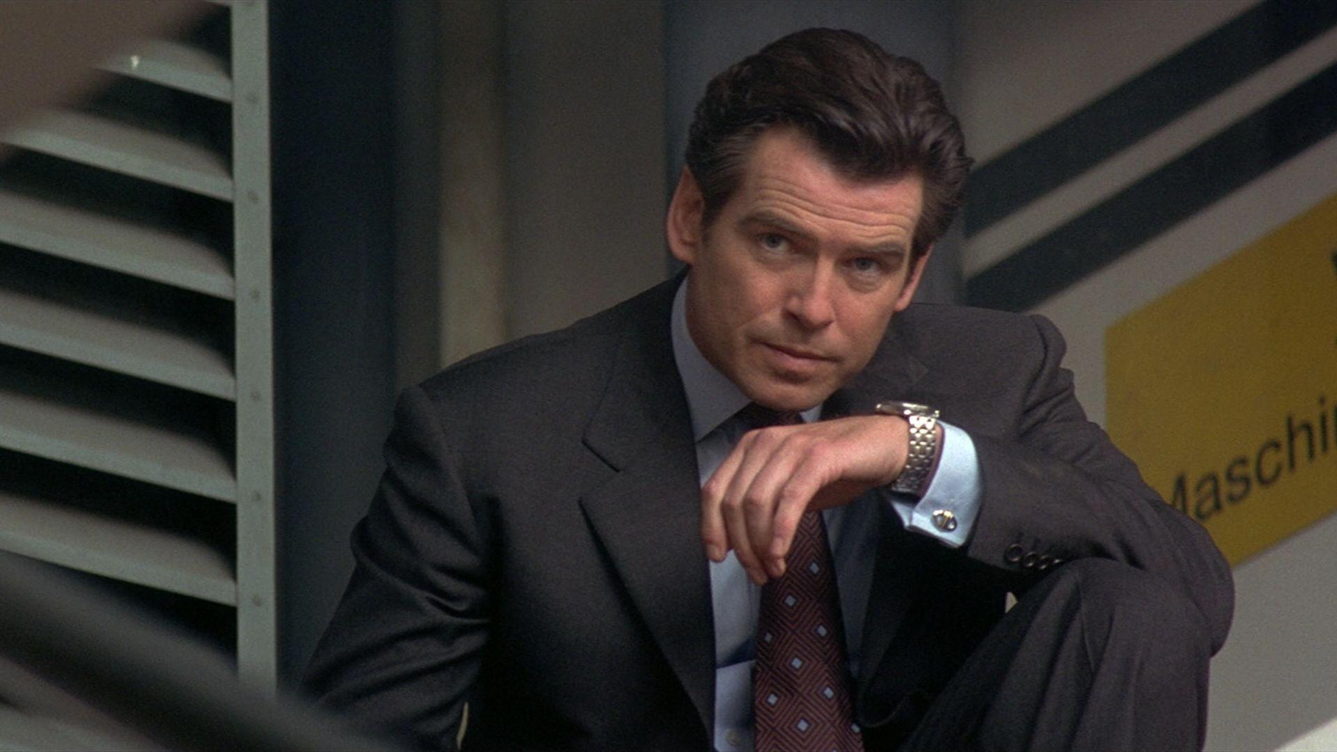 1920x1080 Bond's Gray Suit and Gray BMW in Hamburg