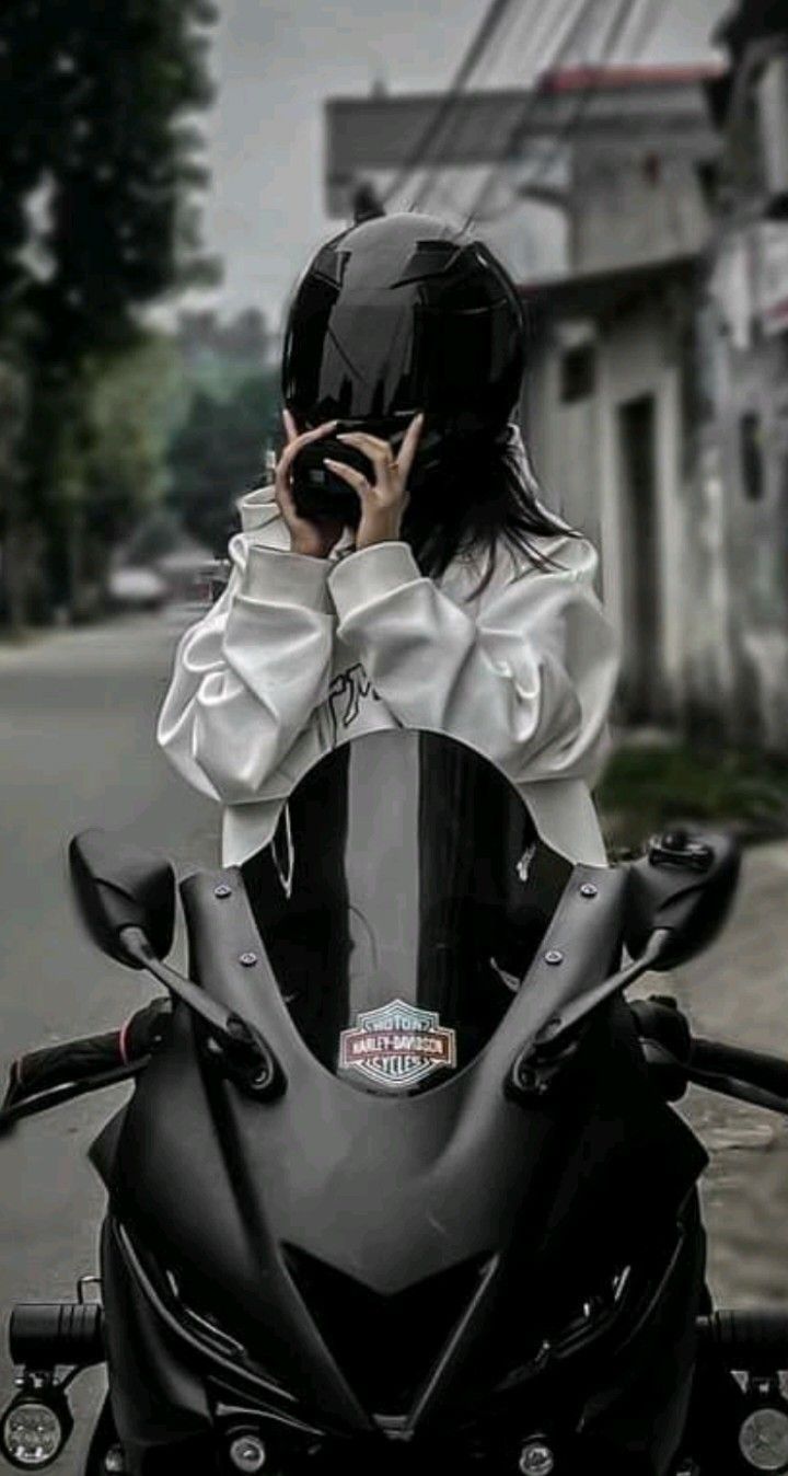 720x1348 Wallpaper Bike Racer Girl HD Wallpaper Ktm Rc 390 Girl HOT Ktm Duke Bike Rider Girl