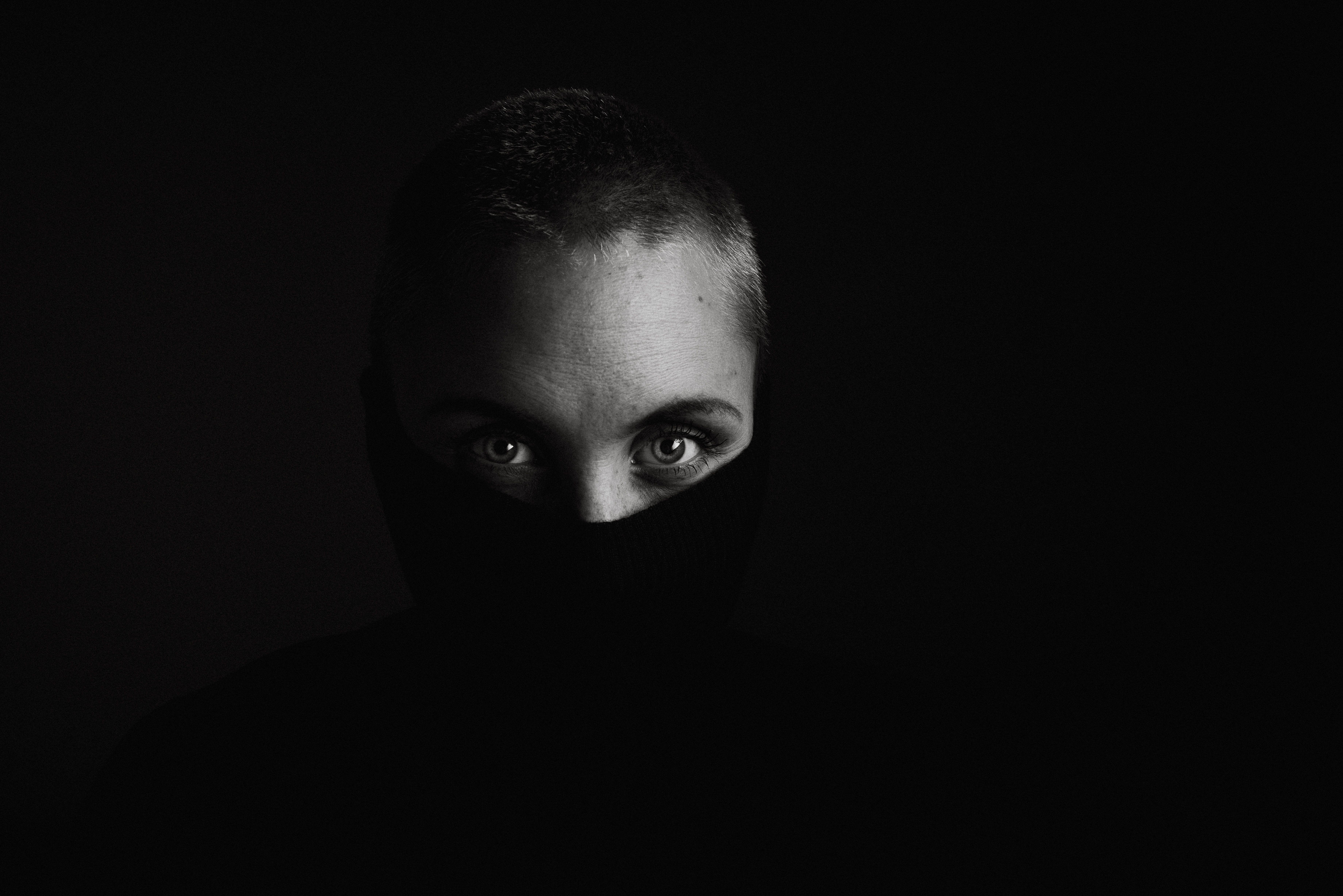 7360x4912 7360x4912 #eyes, #eye, #black, #short hair, #female, #turtleneck, # black & white, #hair, #light, #face, #dark, #portrait, #Creative Commons image, #woman, #young woman. Mocah.org HD Desktop Wallpaper