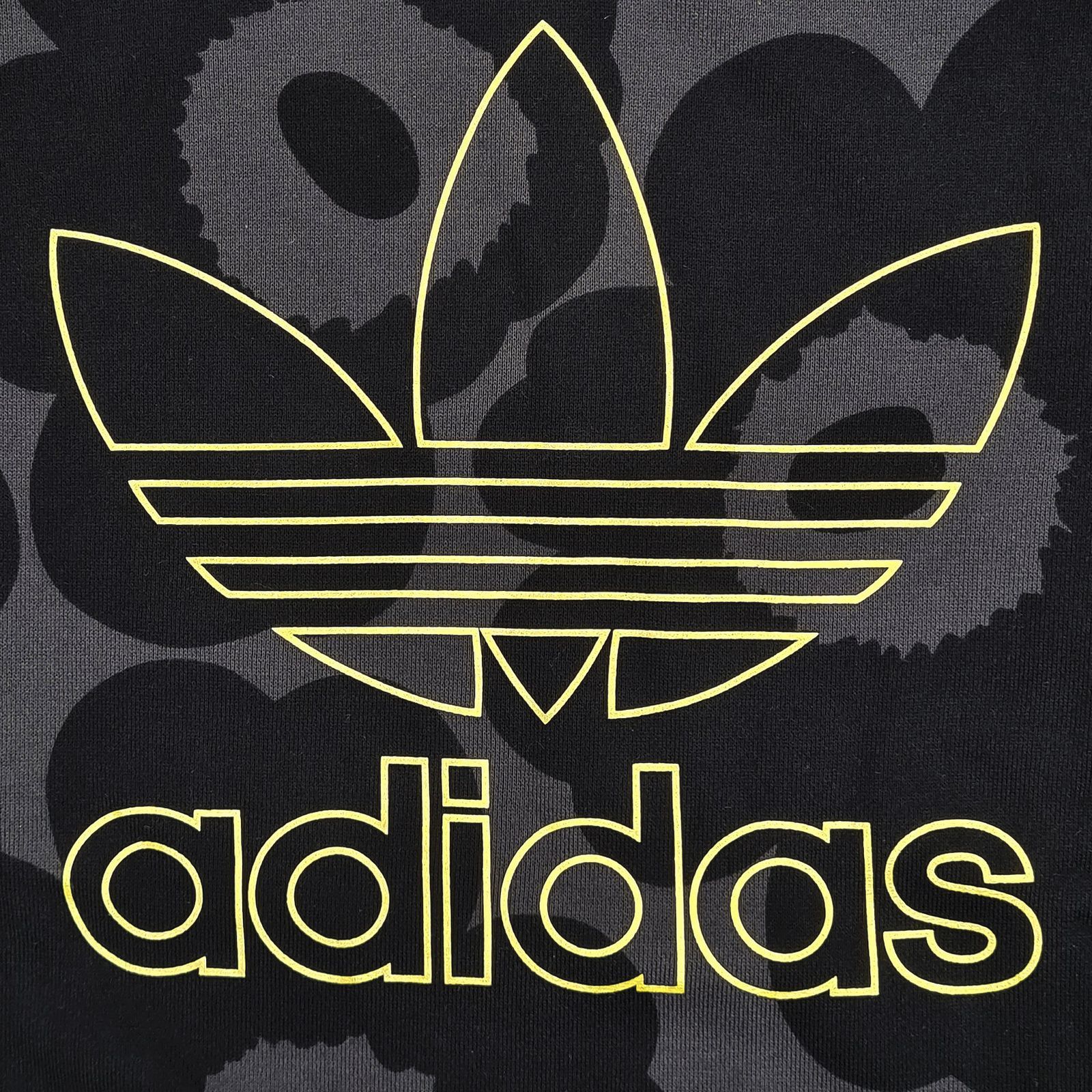 1600x1600 Adidas Gold Wallpaper Gold Adidas Logo Design Custom Adidas Wallpaper Ideas, Adidas