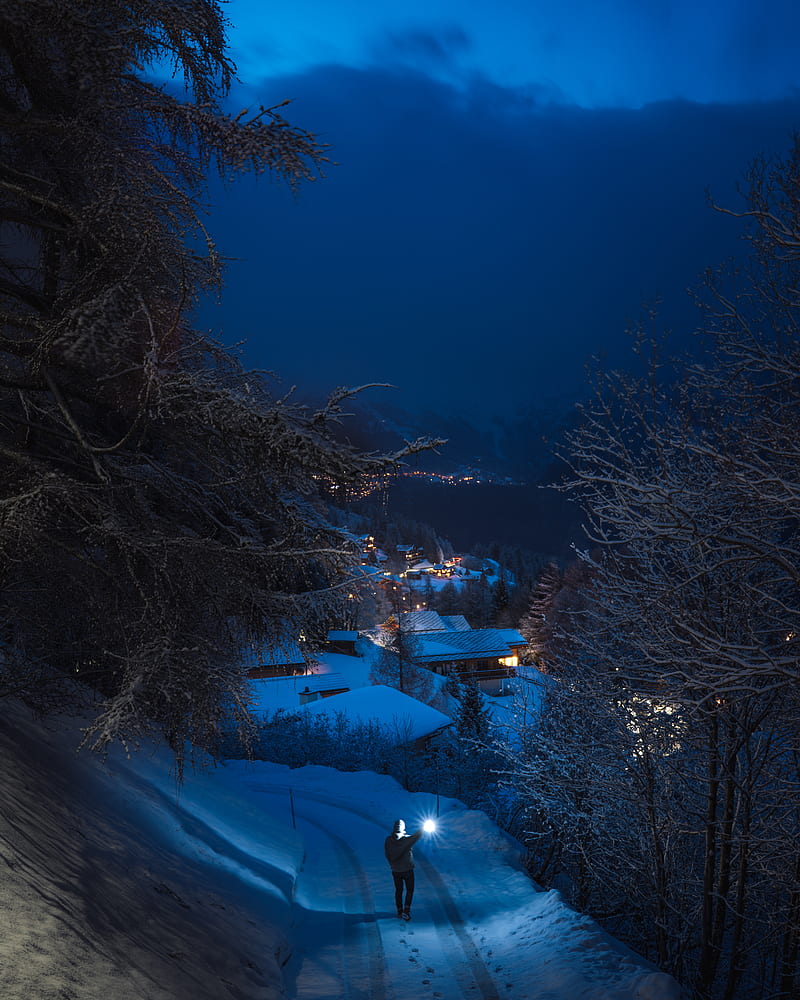 800x1000 Man, walk, winter, snow, evening, clouds, fog, HD phone wallpaper