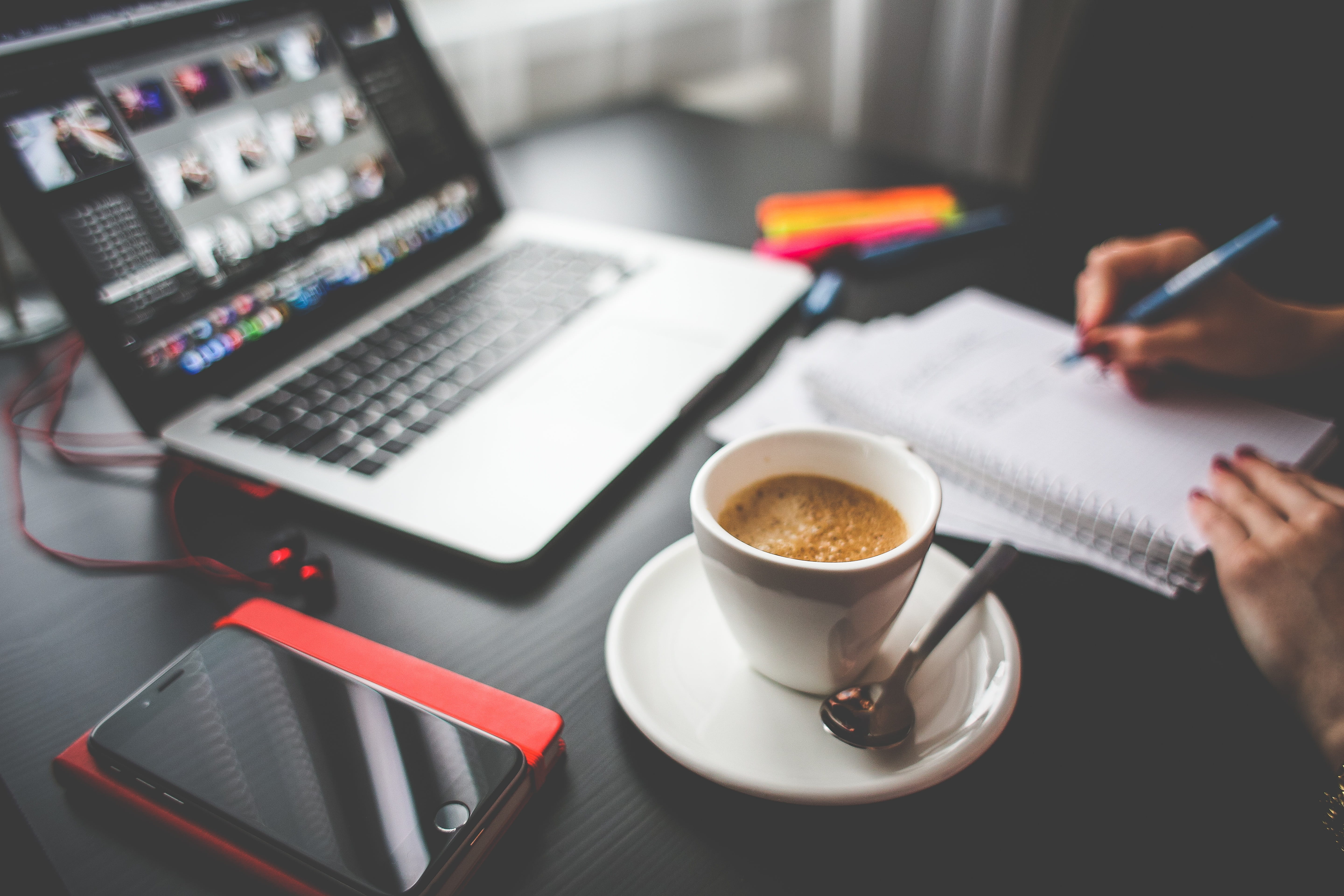 5760x3840 Royalty Free Photo: MacBook Pro On Table Near Space Gray IPhone 6 Beside White Ceramic Teacup