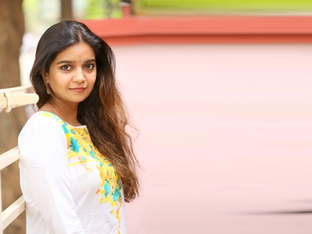 1024x768 Swathi Reddy HQ Wallpaper. Swathi Reddy Wallpaper