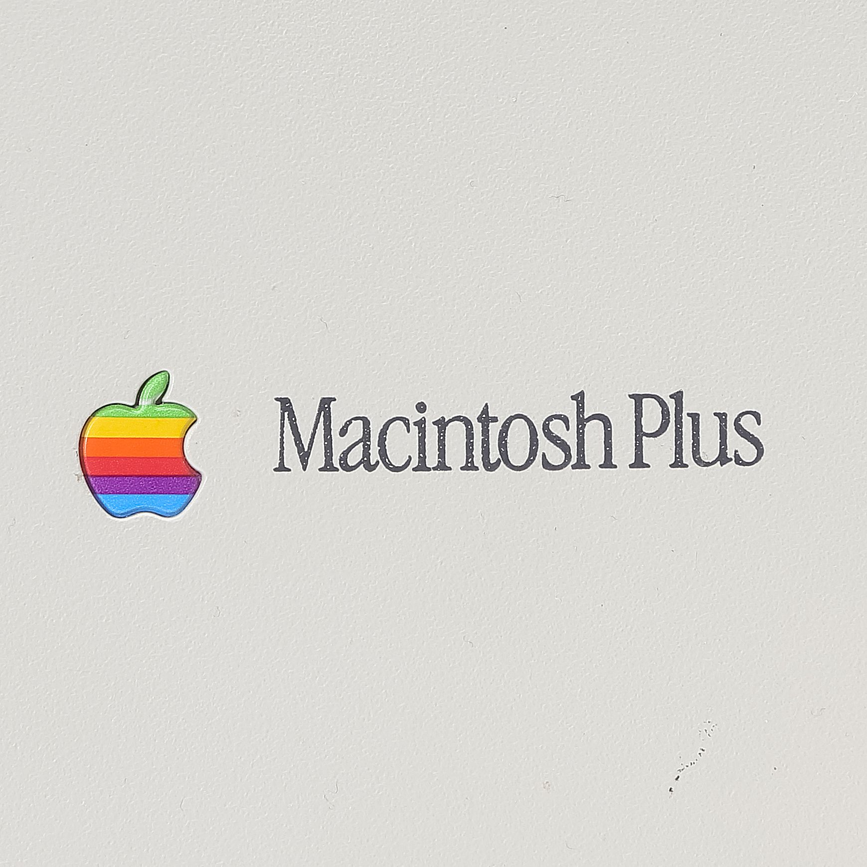 1739x1739 image for 816463. COMPUTER, Macintosh Plus 1mb, Apple Inc, 1980s