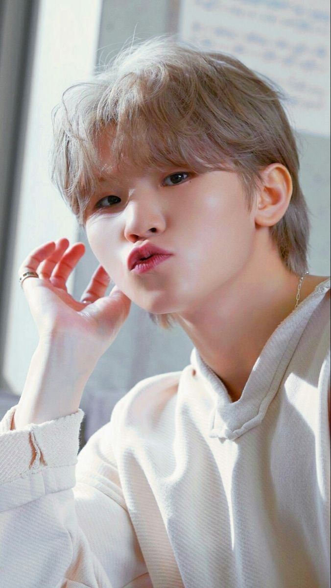 676x1200 Lee jihoon. Seventeen debut, Svt woozi, Seventeen woozi wallpaper
