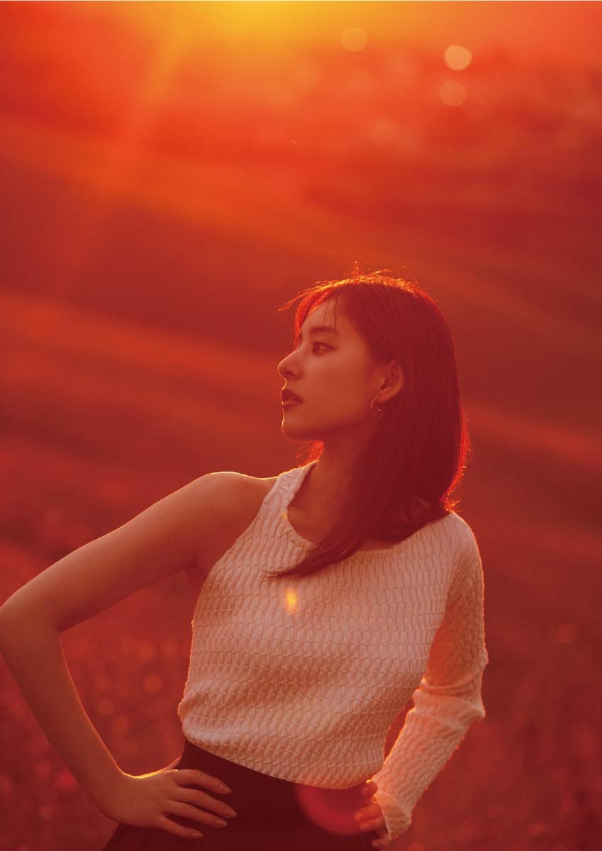 849x1200 Yuko Araki 2nd photo book honey JP Oversized