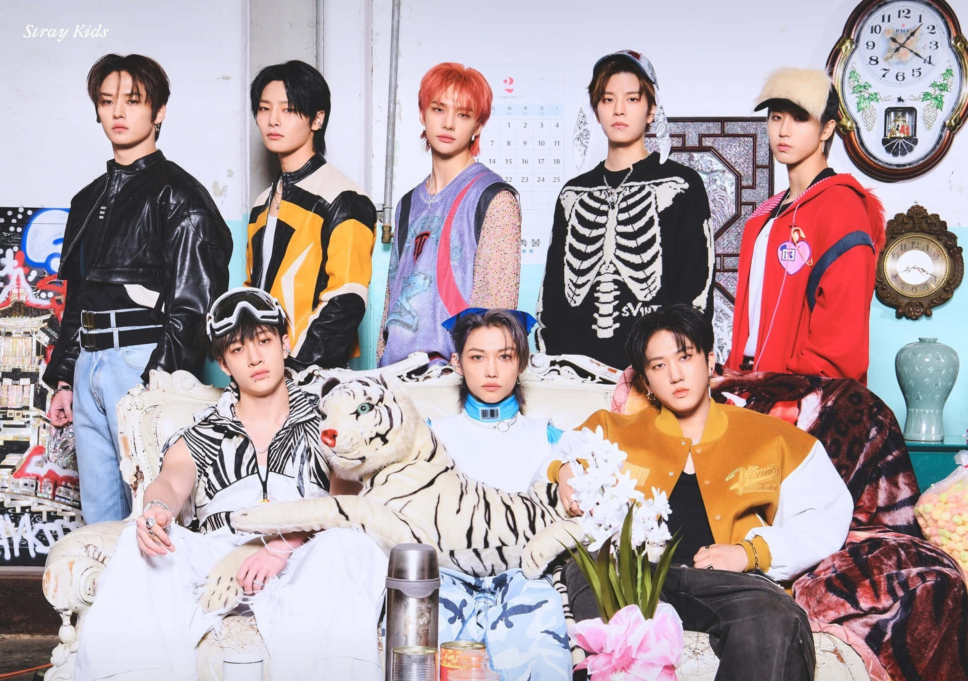 1920x1351 Stray Kids Group Photo Eclectic Style Wallpaper
