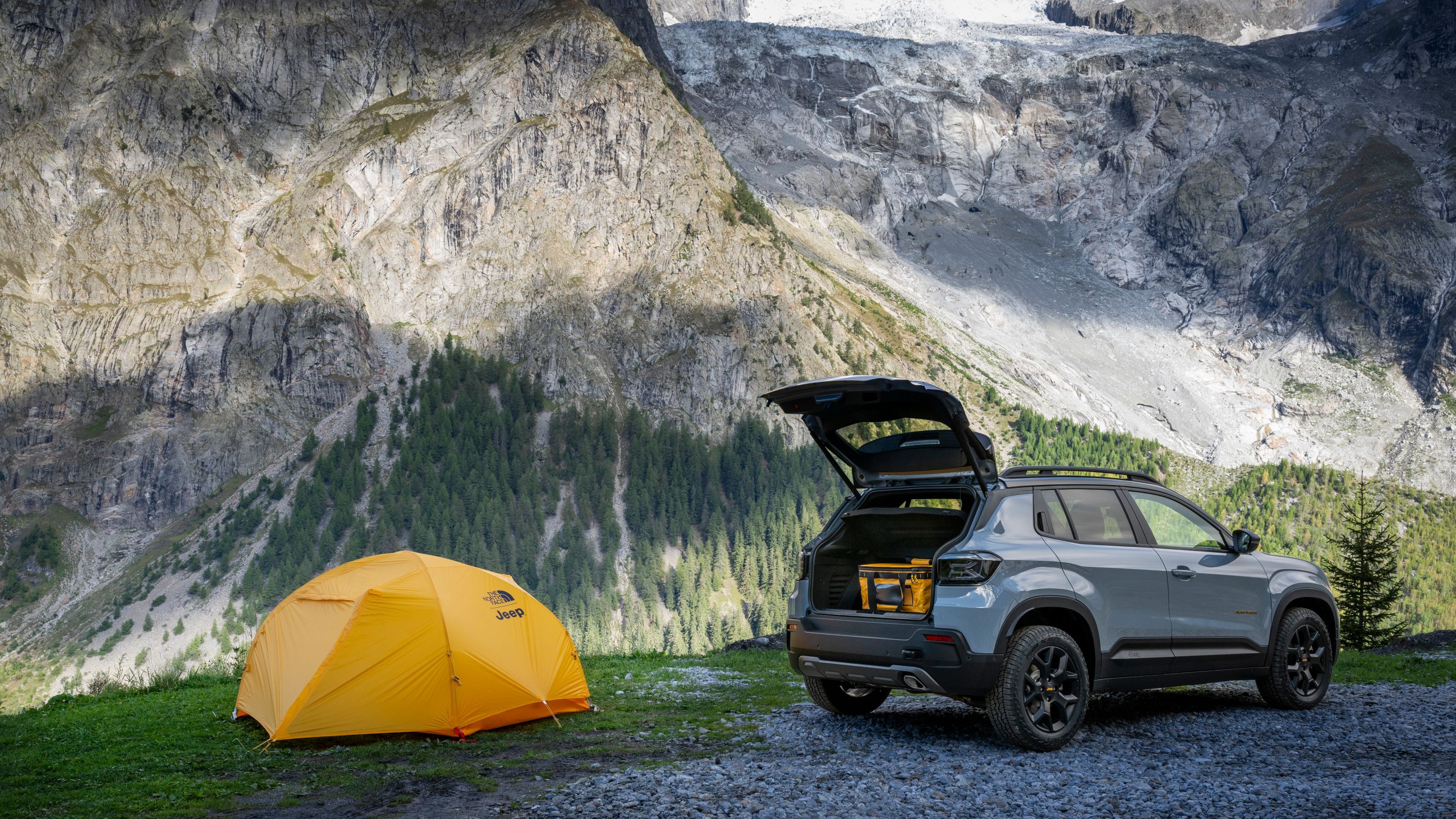 3200x1800 The Jeep Avenger 4xe The North Face Edition is equipped for bouldering and boulevard cruising. Wallpaper*