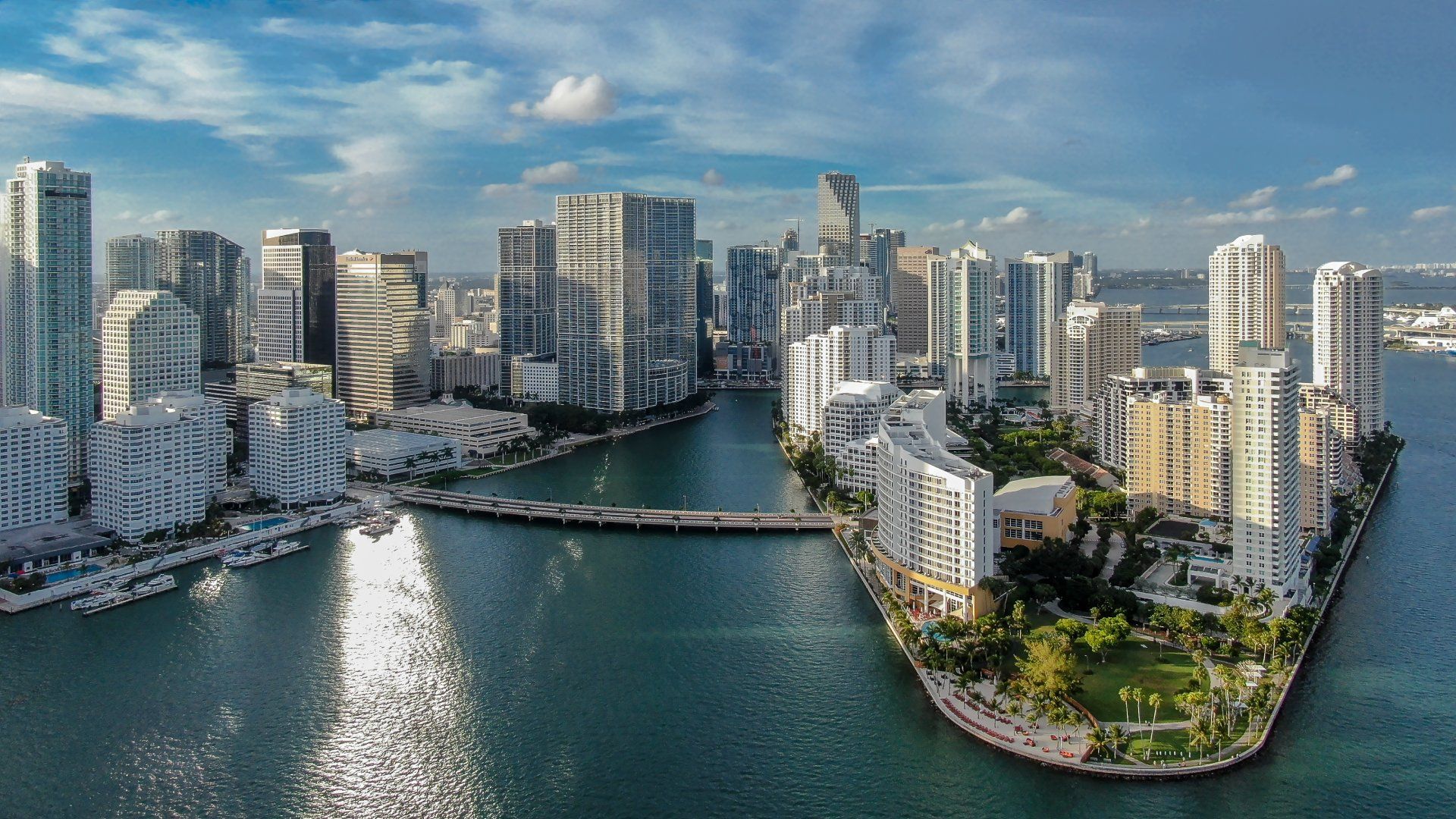 1920x1080 Florida, the signature of Major Brands on Miami City's Skyline Build Value