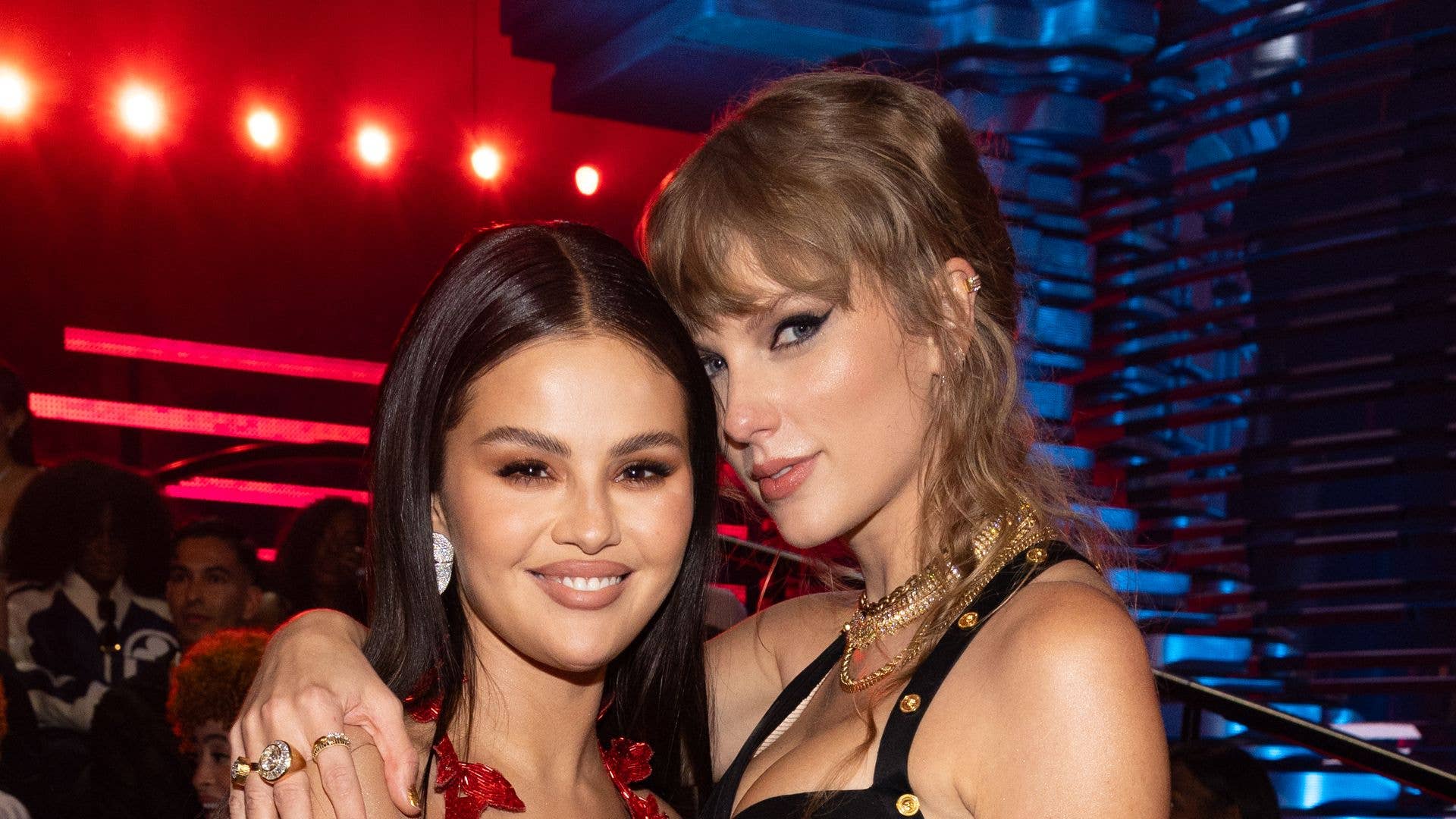 1920x1080 Taylor Swift joins Selena Gomez's glittering disco bash as star celebrates her 33rd birthday