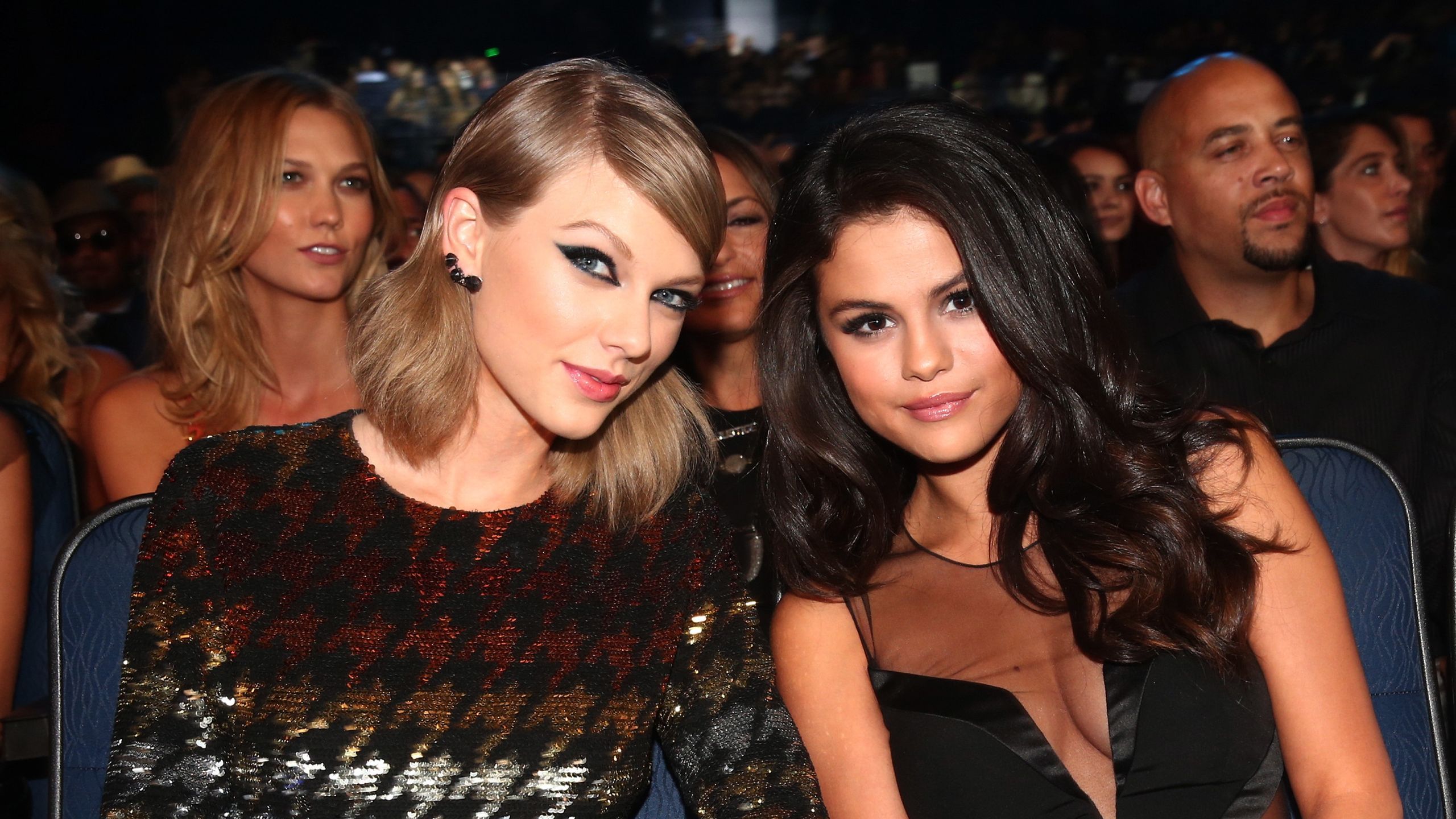 2560x1440 Selena Gomez Shared the Sweetest Birthday Message for Taylor Swift