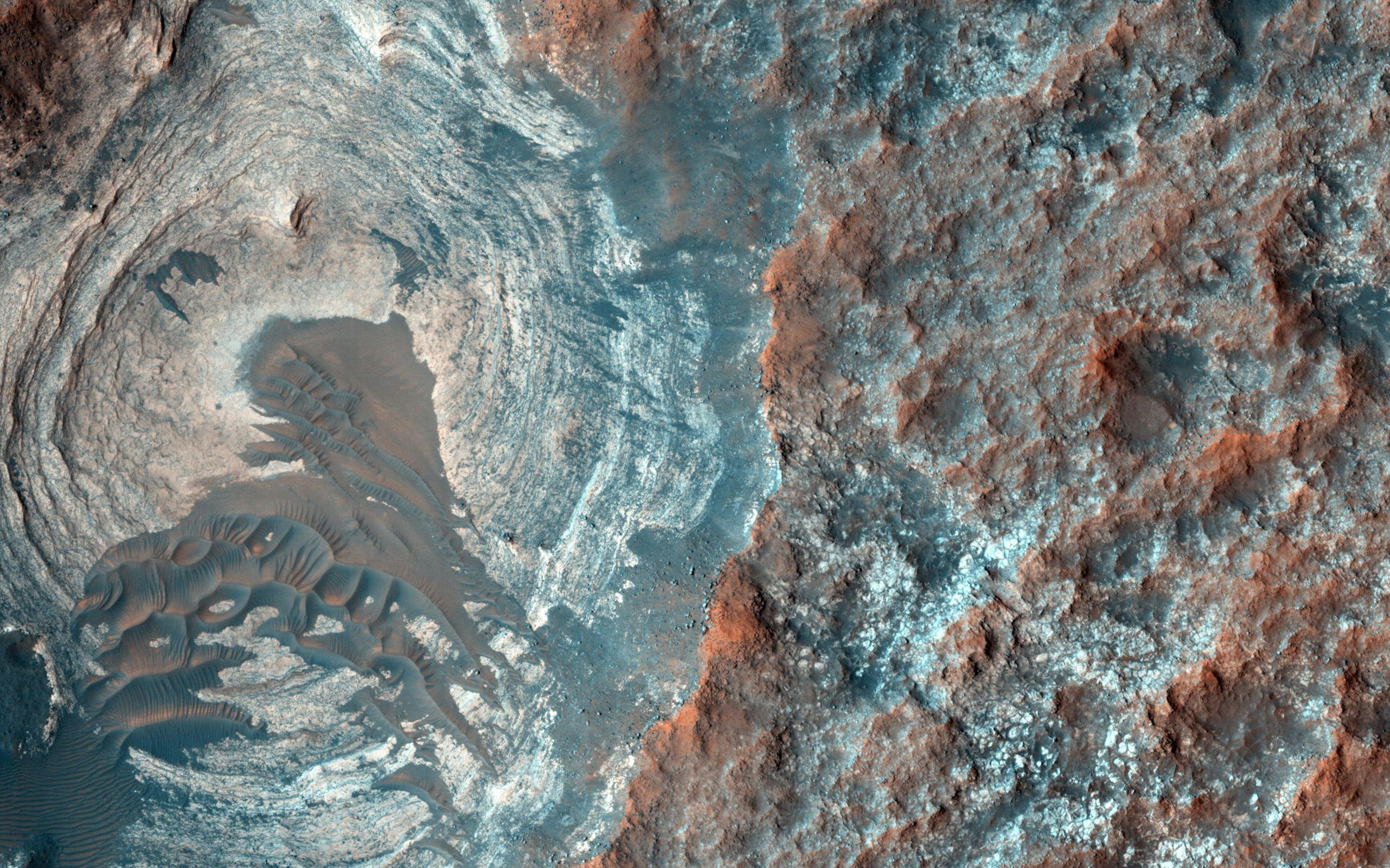 3000x1875 Mars Surface Picture. Download Free Image
