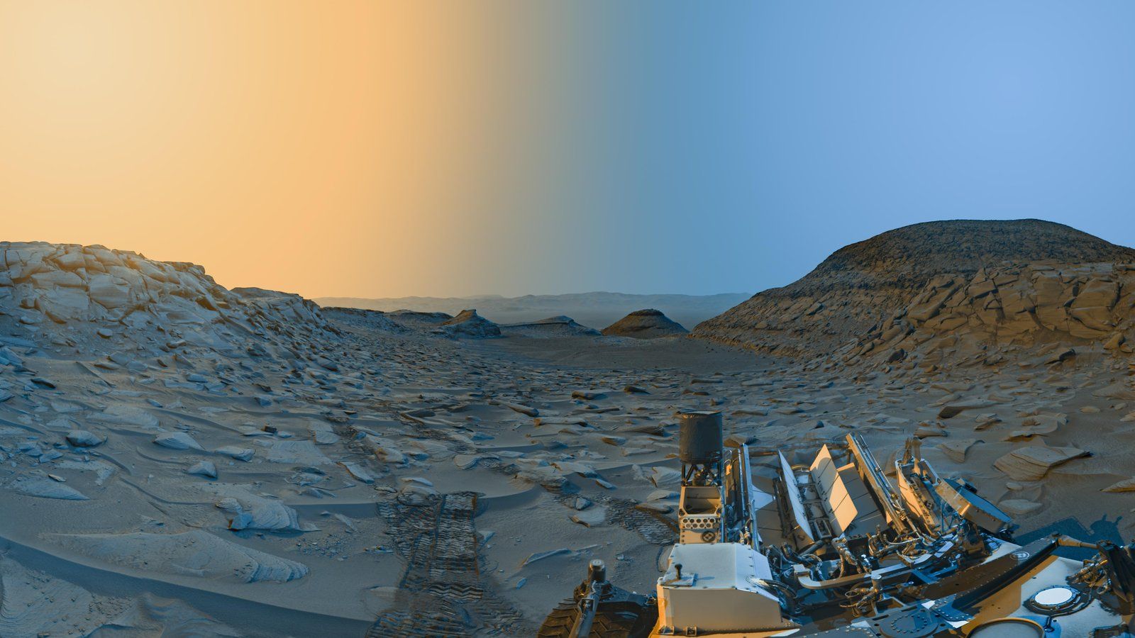 1600x900 NASA shares colorful “postcard” of Mars' surface