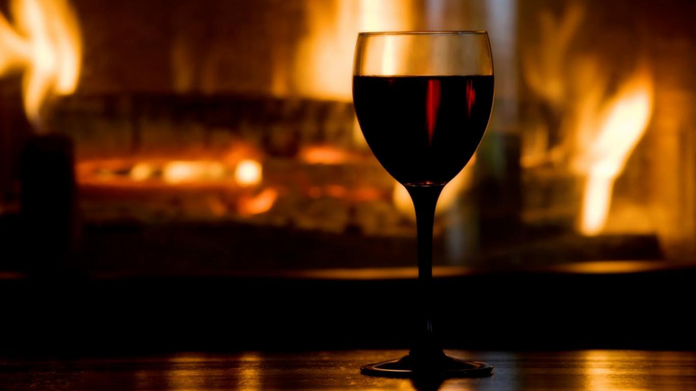 1366x768 Wine Winter Wallpaper