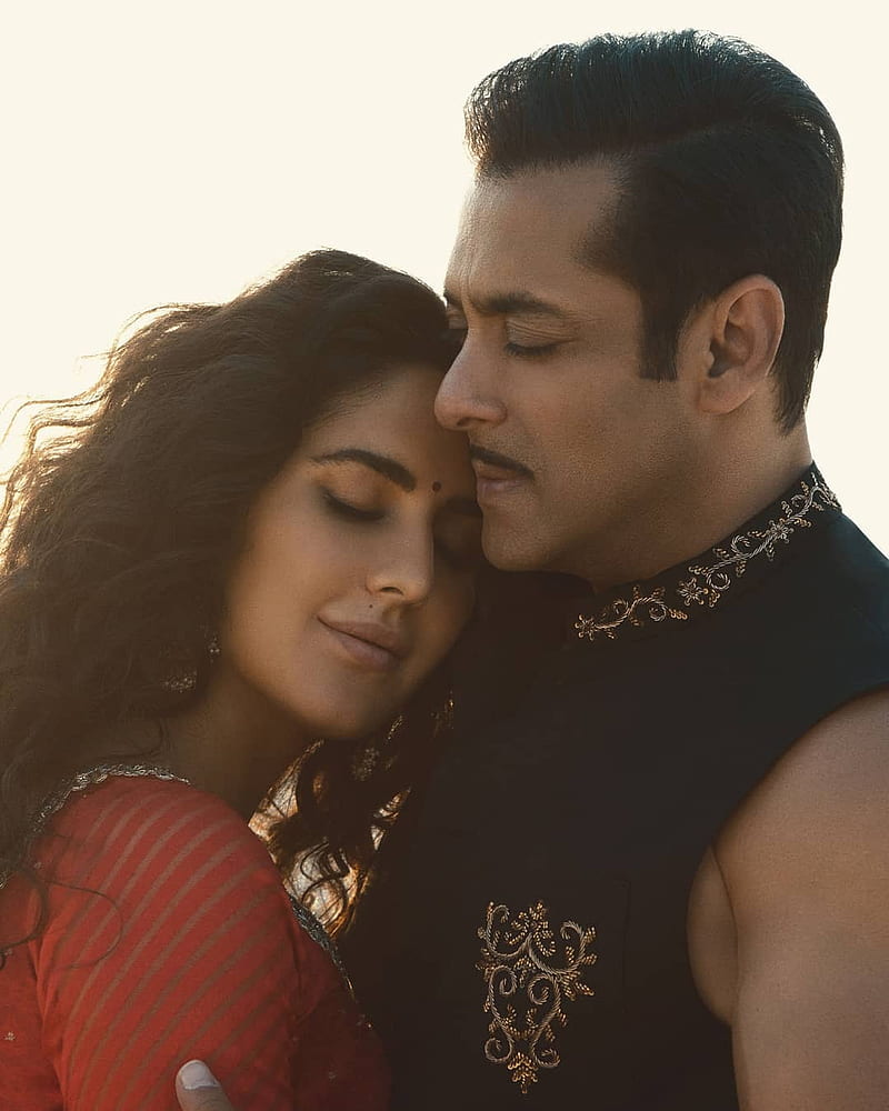 800x1000 Bharat, Katrina Kaif, Salman Khan, HD phone wallpaper