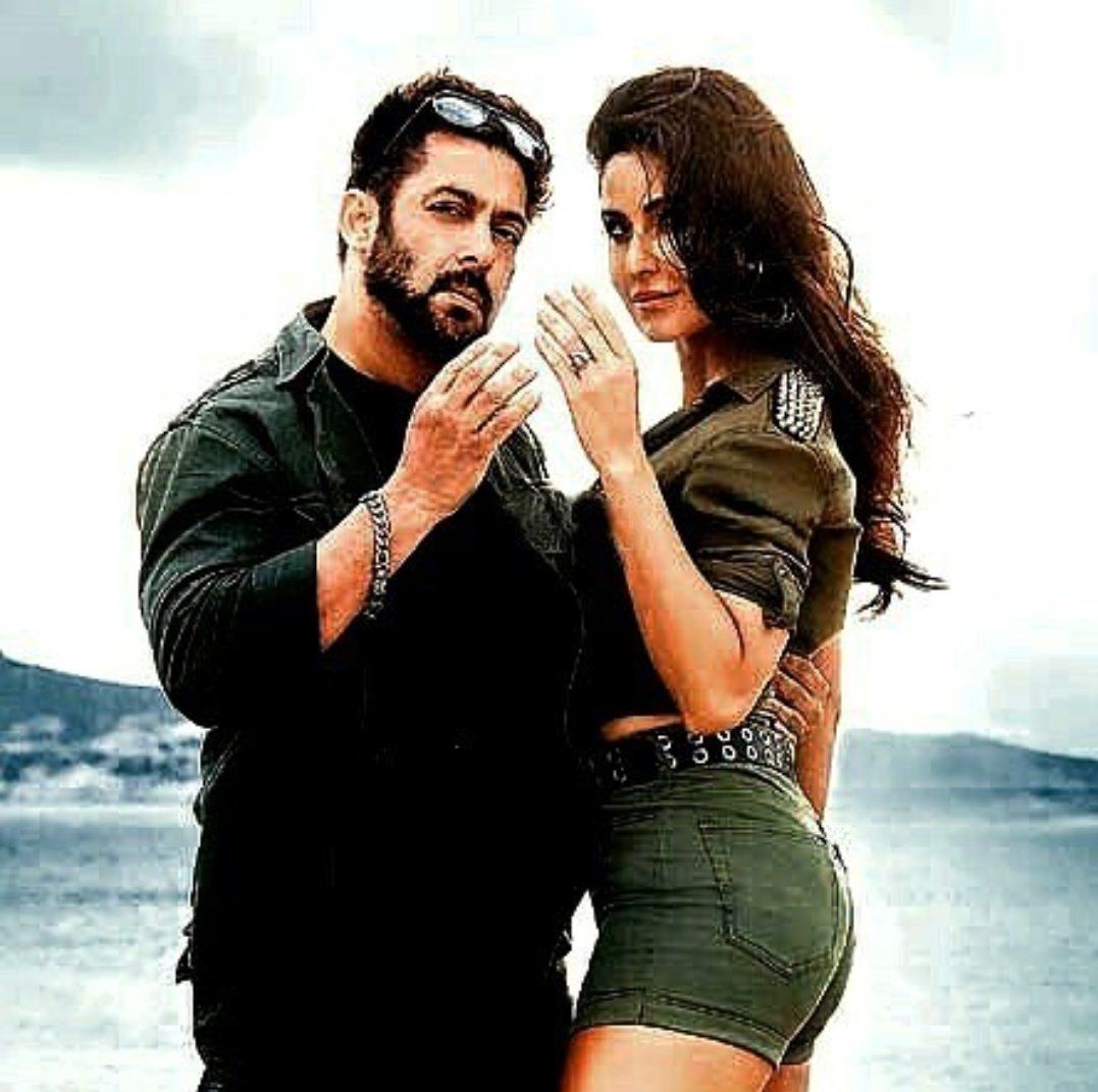 1077x1071 Salman Khan and Katrina Kaif look absolutely hot in this still of the song #SwagSeKarengeSabkaSwagat from their upcoming movie #TigerZindaHai. #SuperCinema