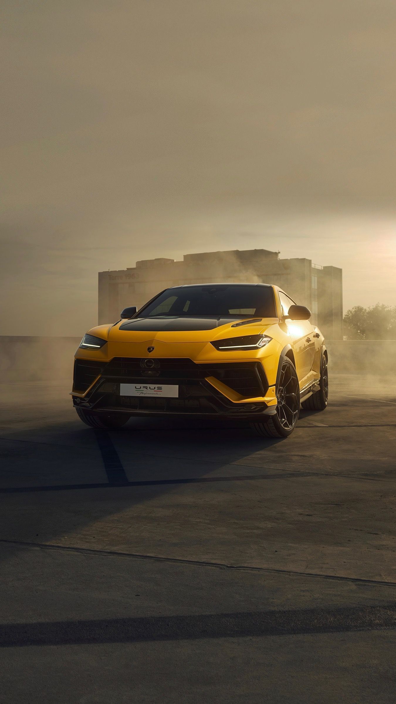 1350x2400 Lamborghini urus performante