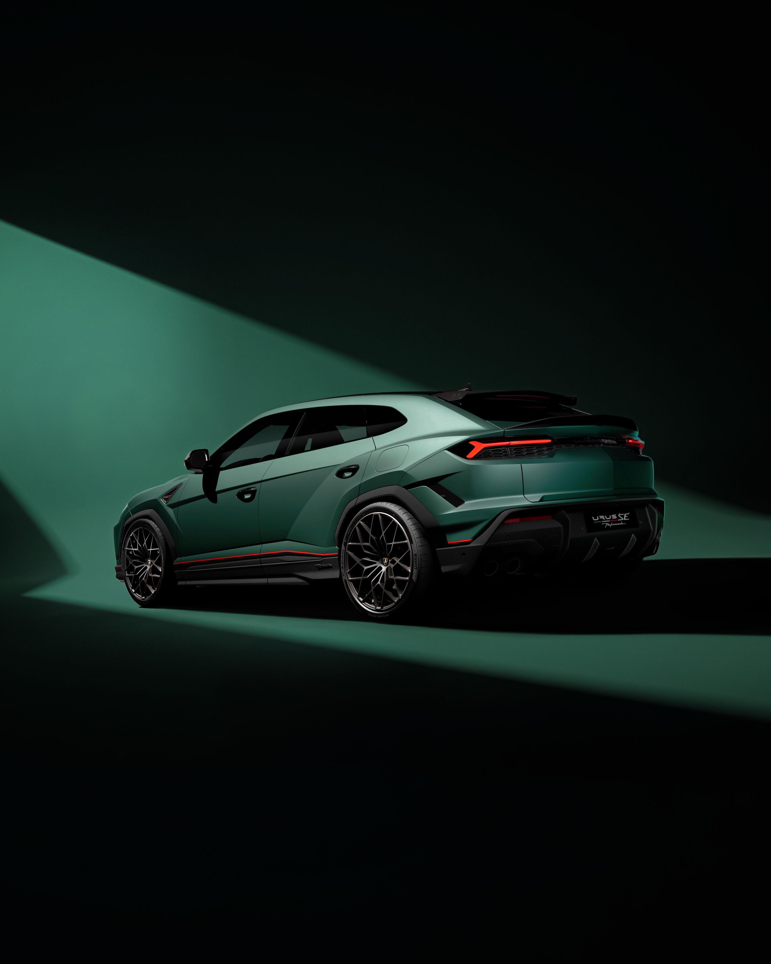 2560x3200 Lamborghini Urus SE Performante is the most super 'Super SUV'. Wallpaper*