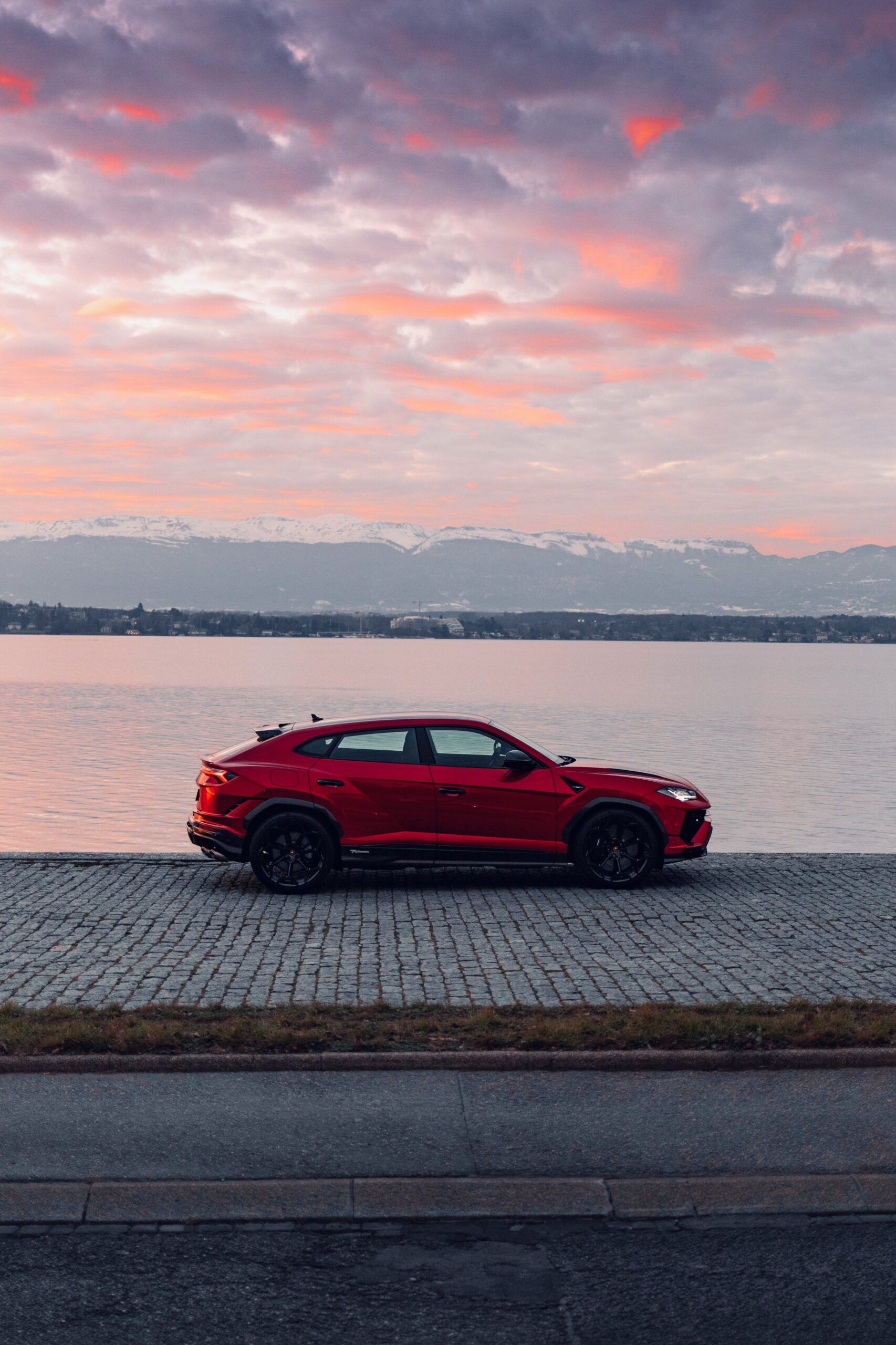 1706x2560 Lamborghini Urus Performante x Sunset
