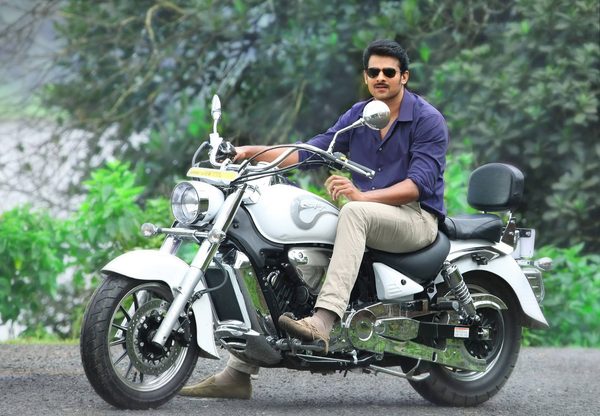 1920x1330 Prabhas Mirchi Wallpaper