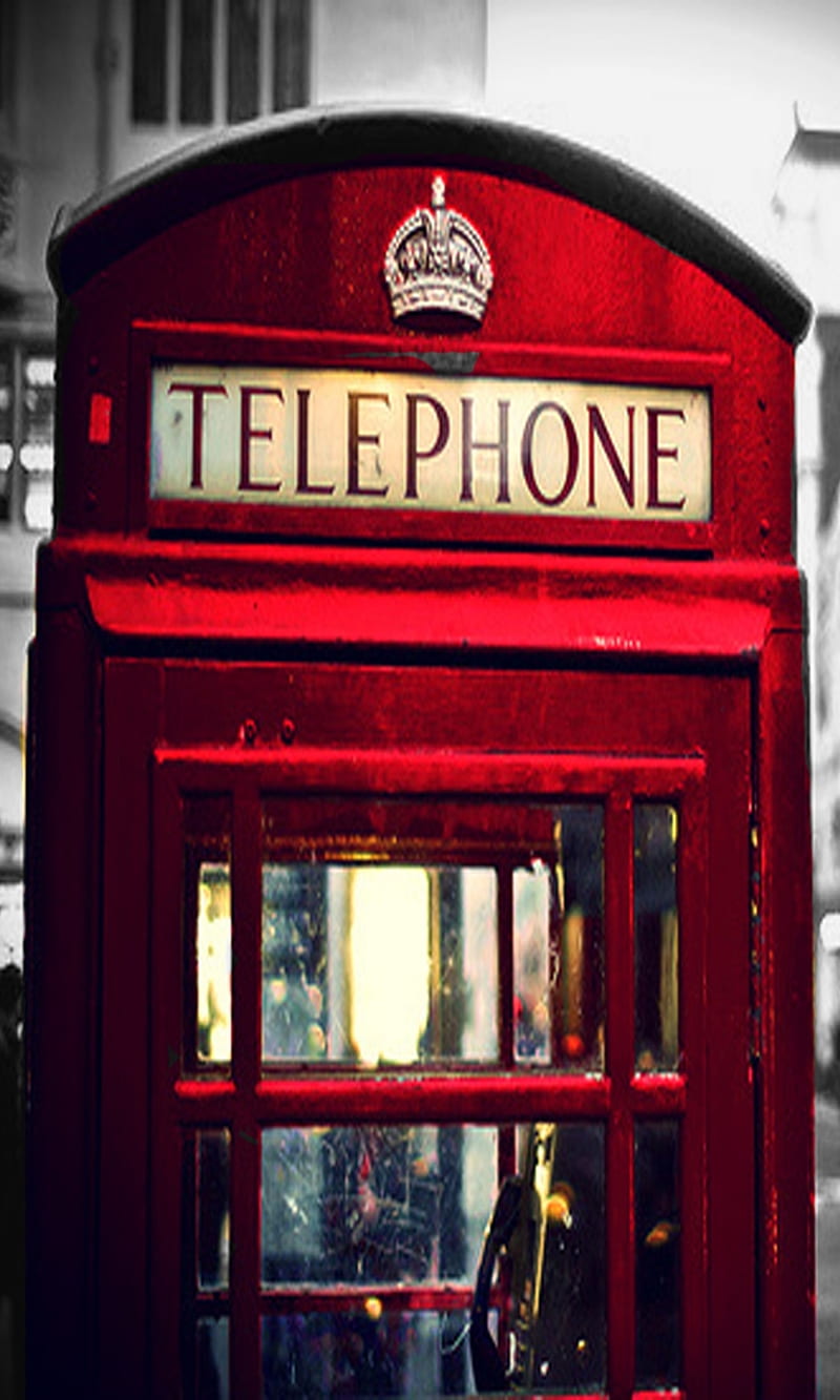 800x1333 HD red phone london wallpaper