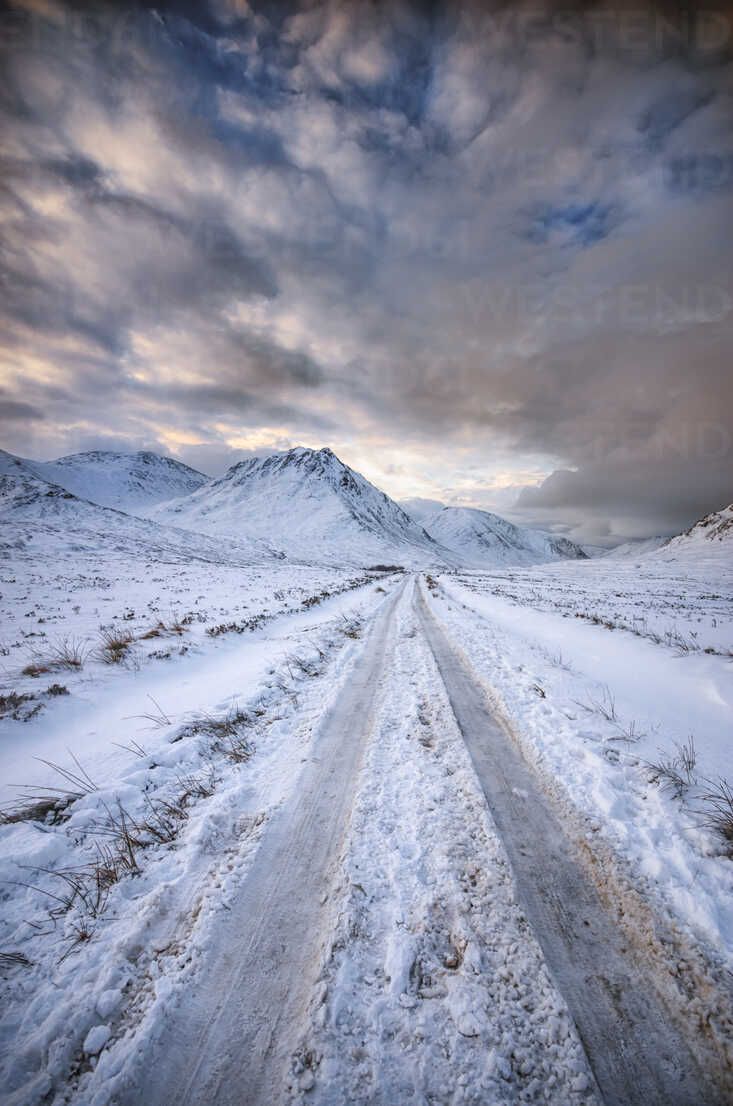 733x1106 United Kingdom, Scotland, Glencoe, Glen Etive, road in winter