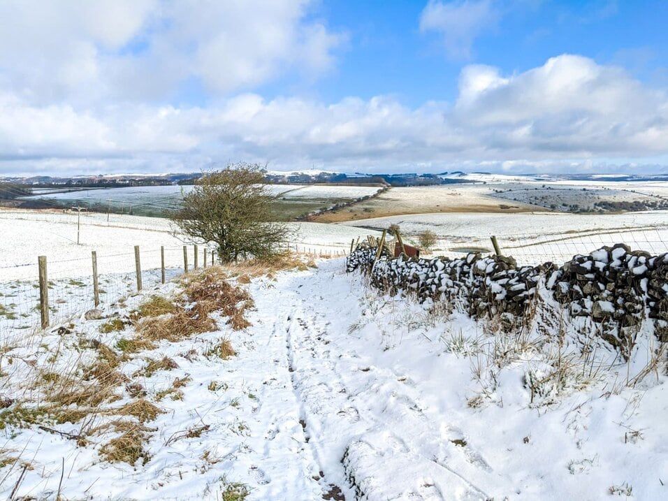 956x717 UK Winter Holiday Destinations: Best Places To Visit In UK In Winter
