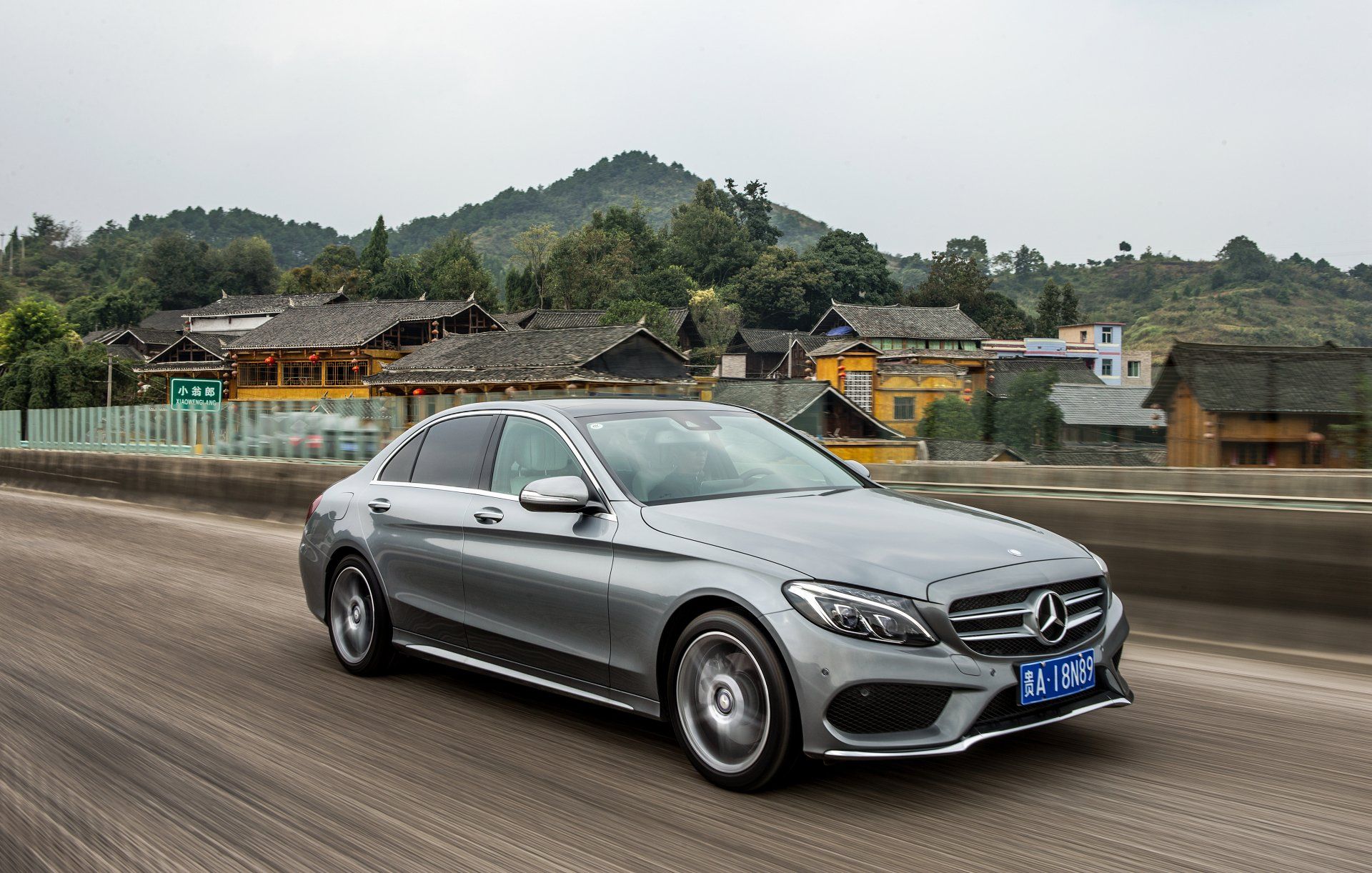 1920x1222 Mercedes Benz C Class Silver Luxury SedanK Ultra HD Wallpaperx2607