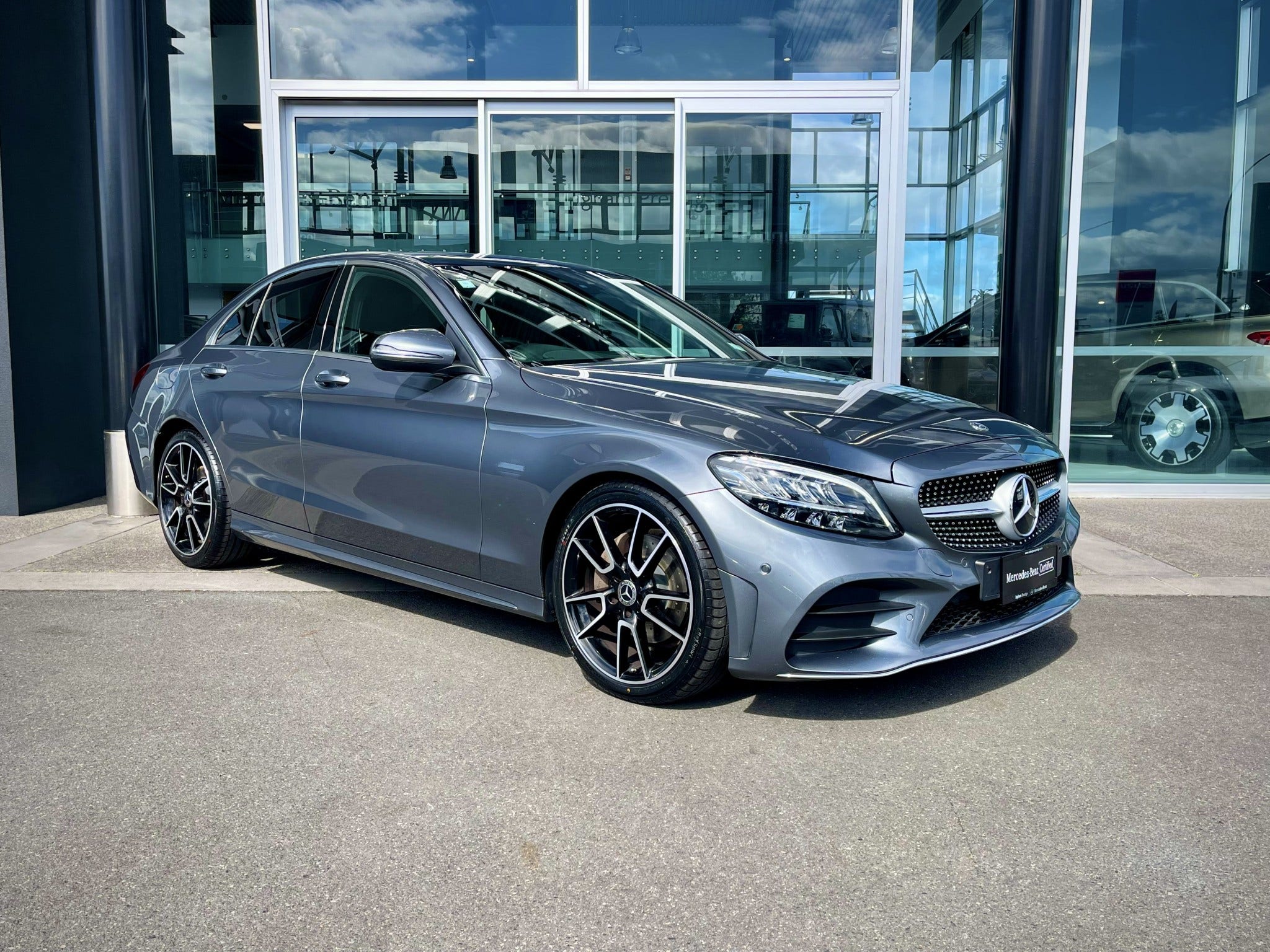 2048x1536 Mercedes Benz C200 2019.0 Turbo Petrol AMG NZ NEW C200