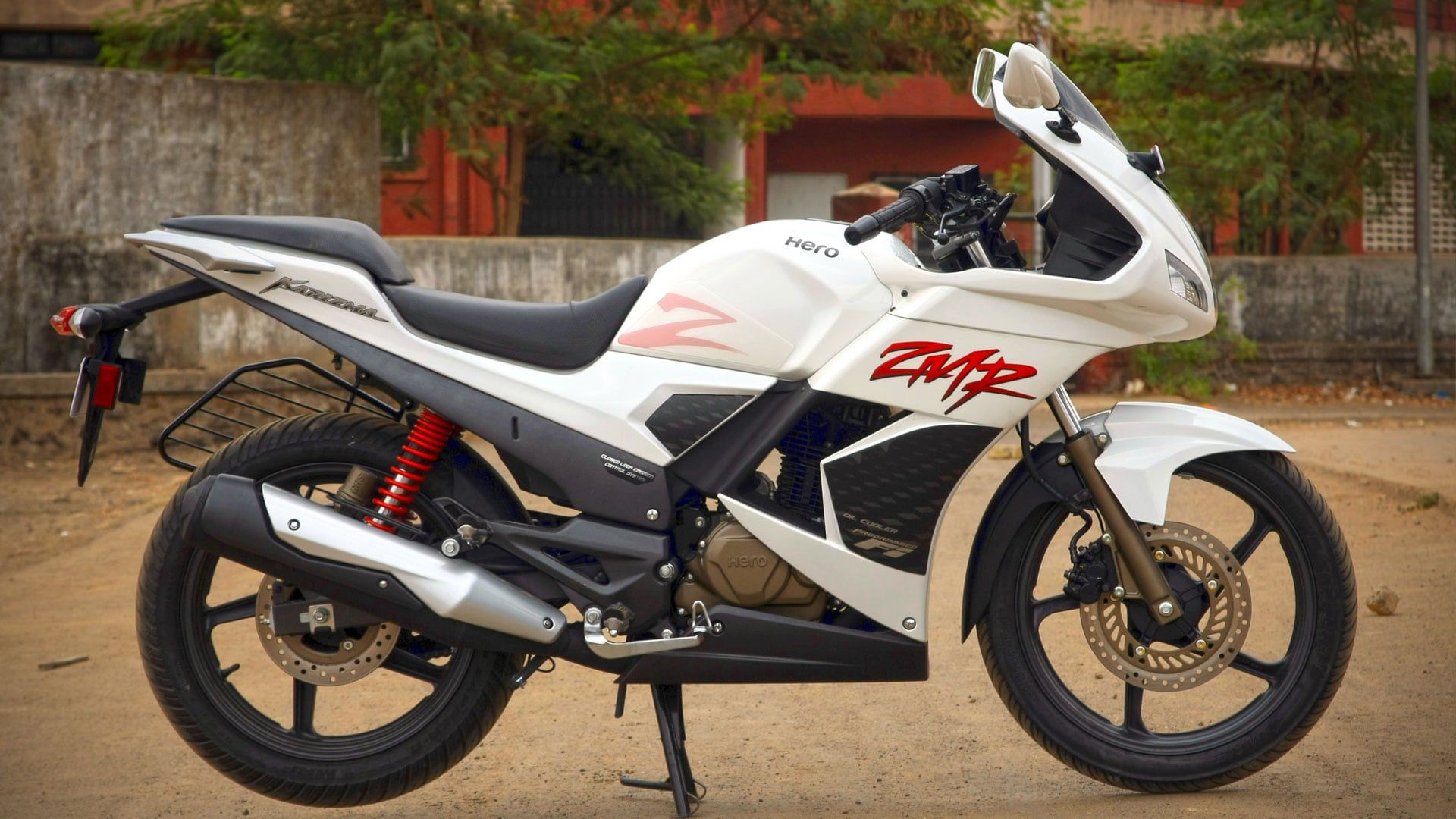 1920x1080 Hero Karizma ZMR 2014 Exterior Bike Photo