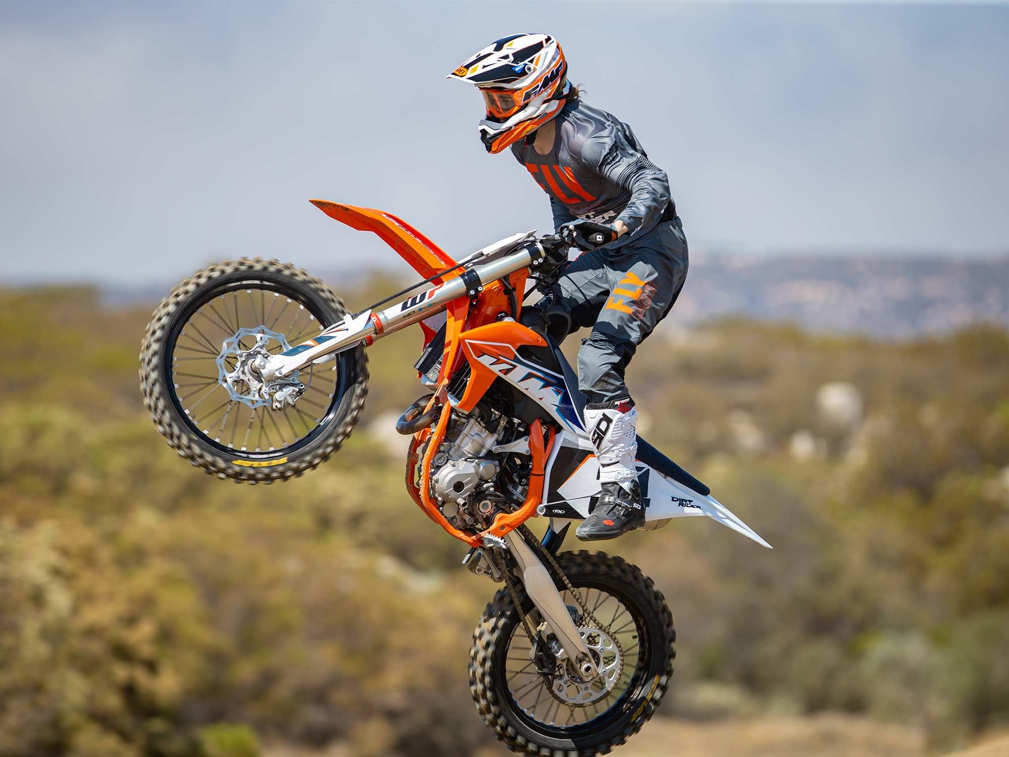 2000x1500 KTM Dirt Bike Wallpaper