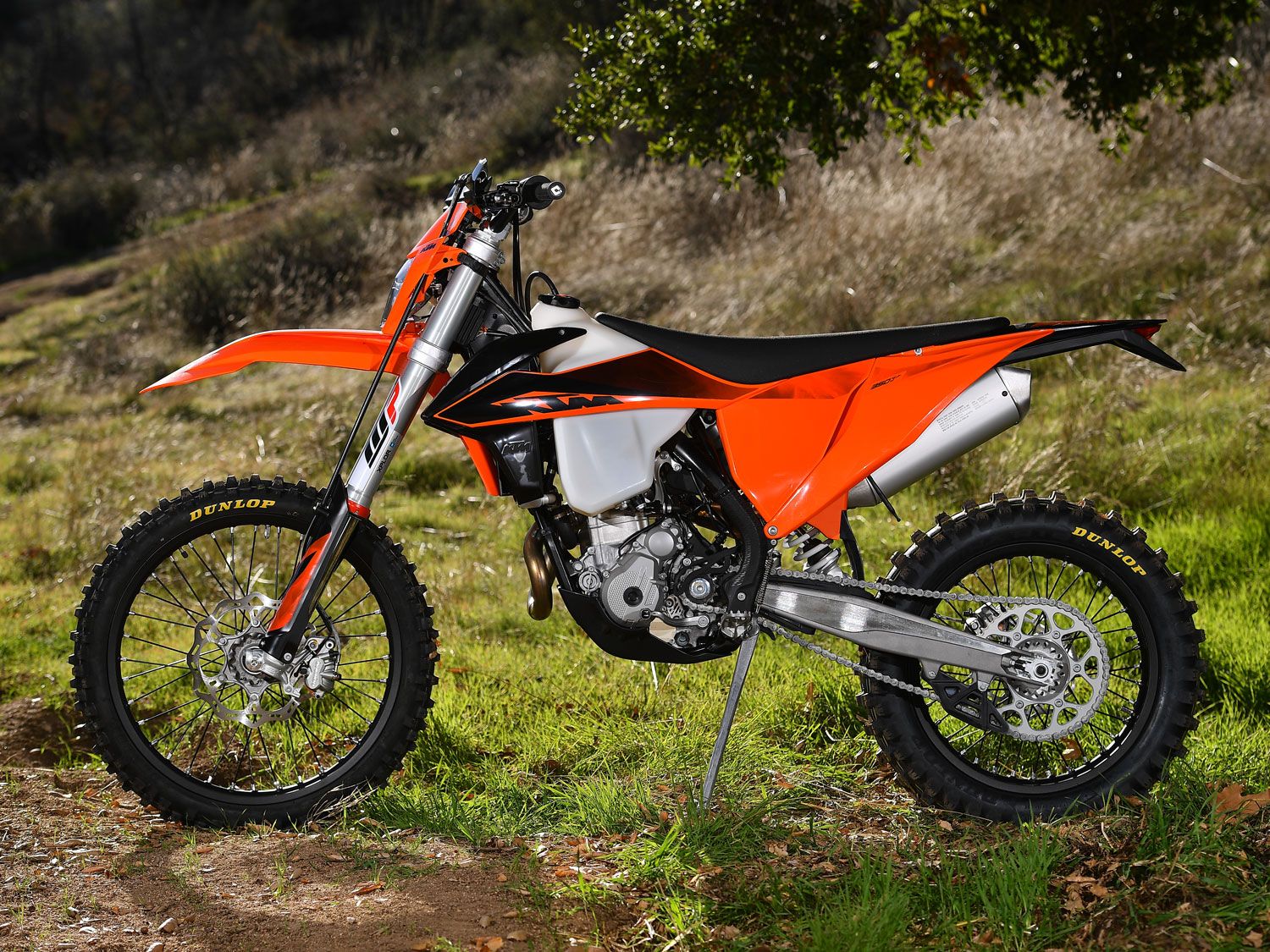 1500x1125 KTM 350 XCF W Review