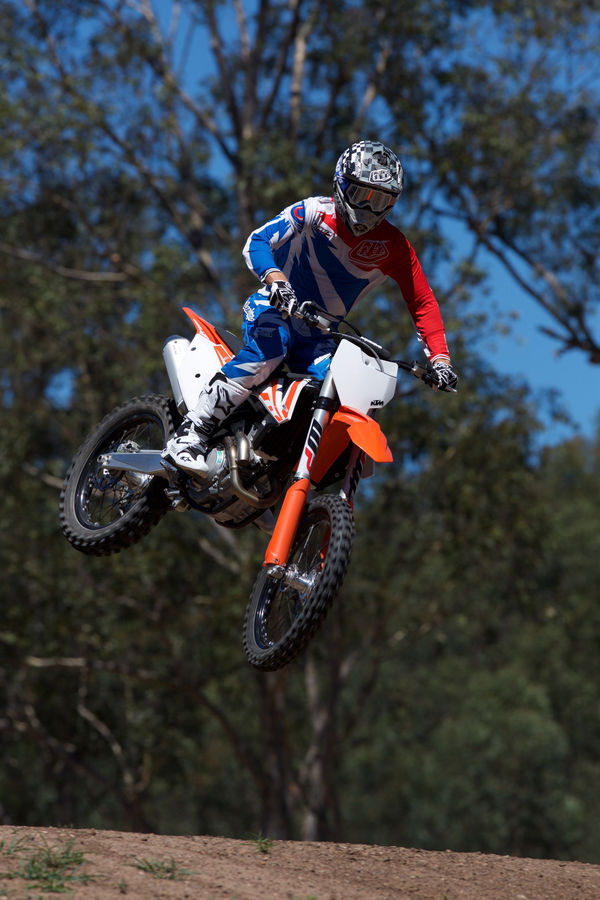 1920x2880 KTM 350 SX F Test