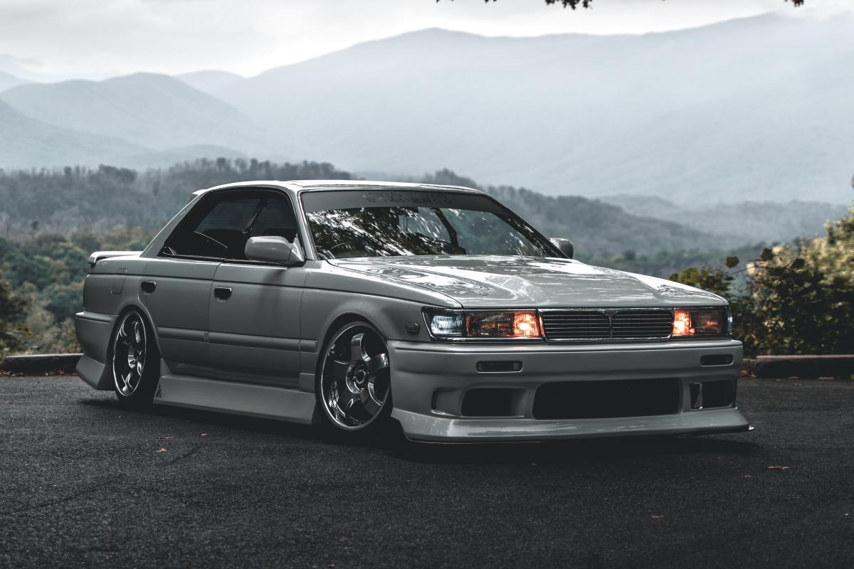 1200x800 Nissan Laurel c33 in The Smoky Mountains of Gatlinburg Tennessee / Picture is 4k zoom in!