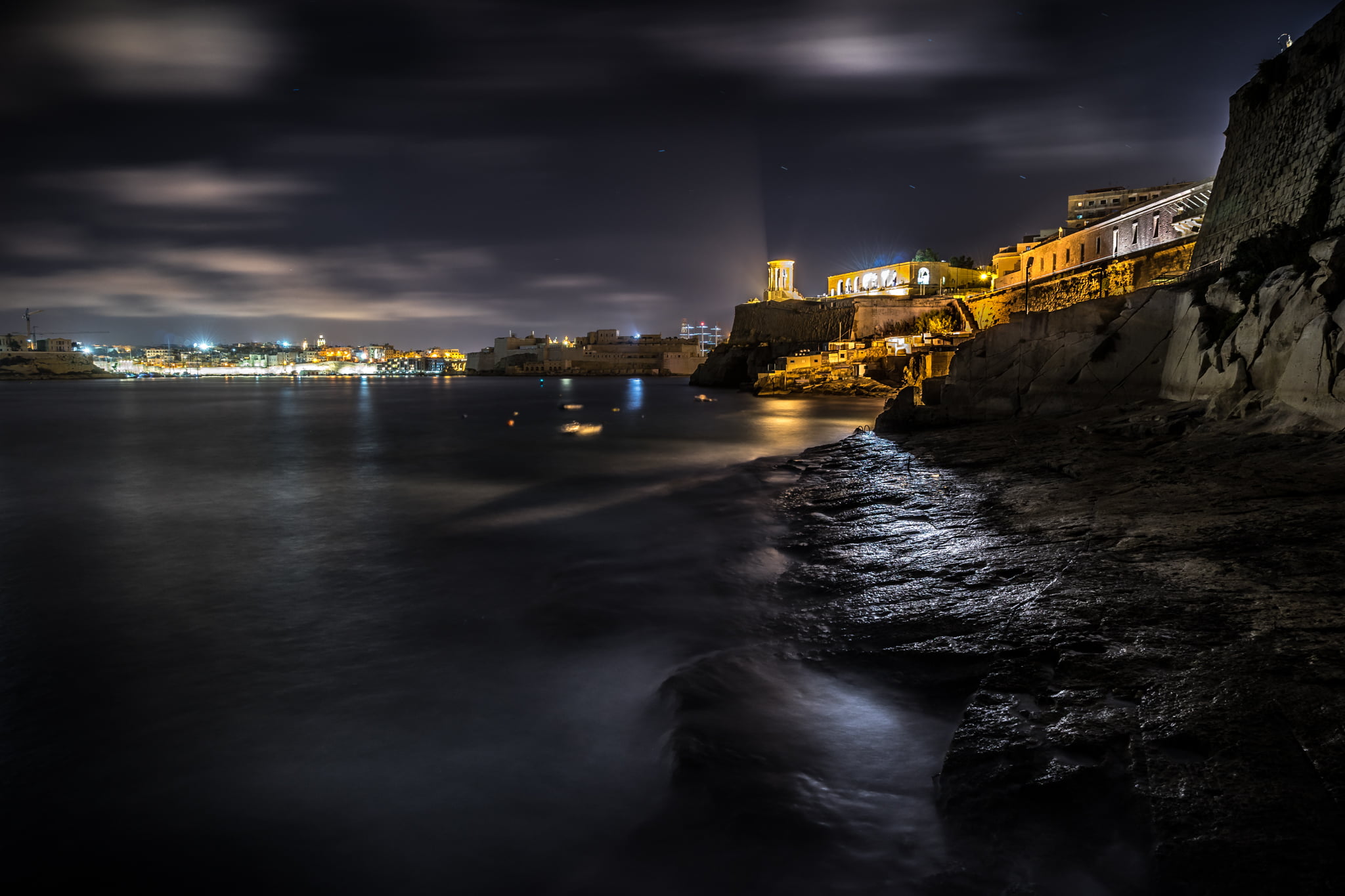 2048x1365 Architectural photo of concrete houses near body of water, valletta, senglea, malta HD wallpaper