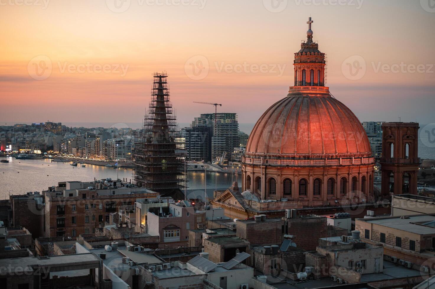 1473x980 Panoramic Night Rooftop View of Valletta, Malta