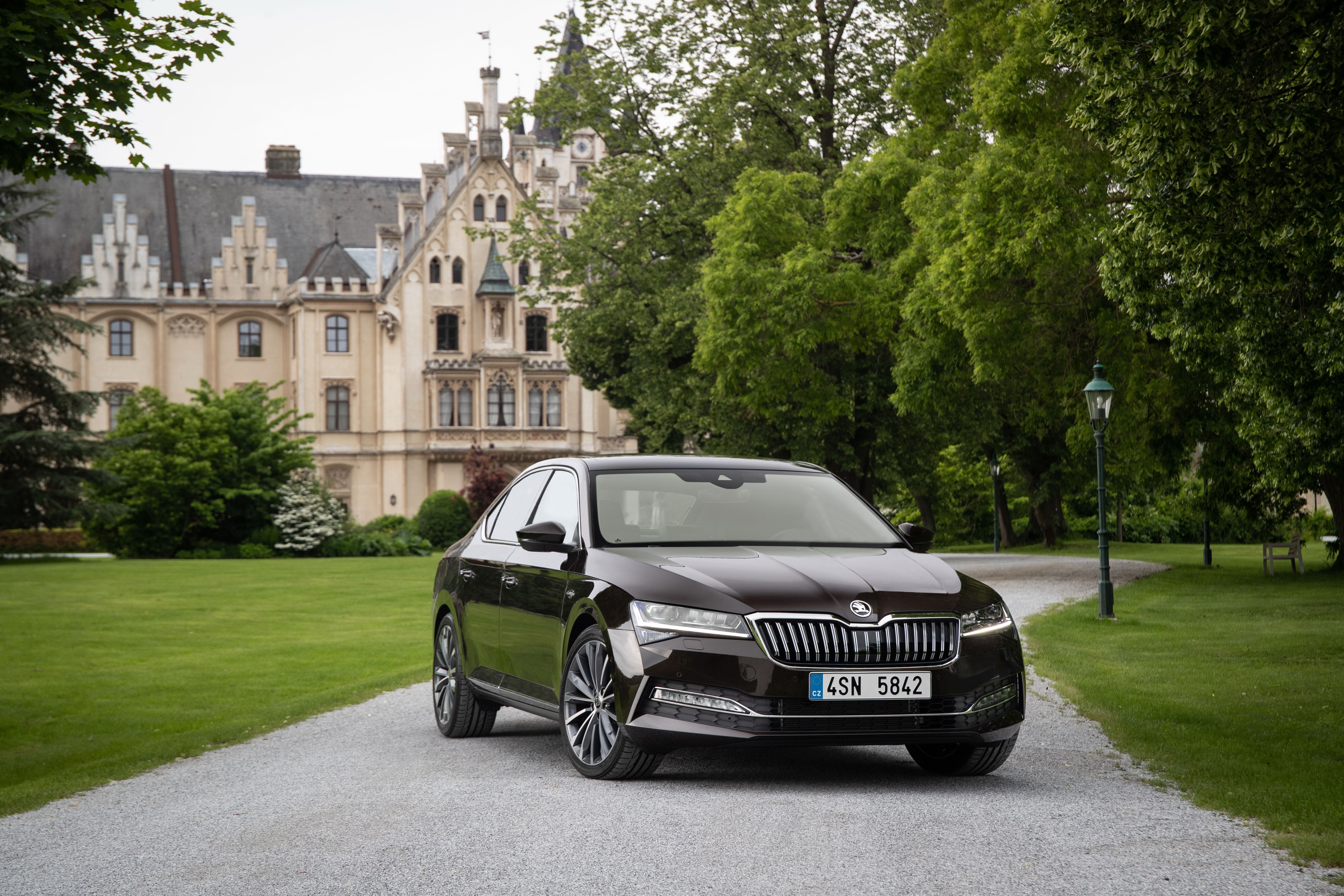 5472x3648 Skoda Superb Wallpaper and Background: Free HD Download