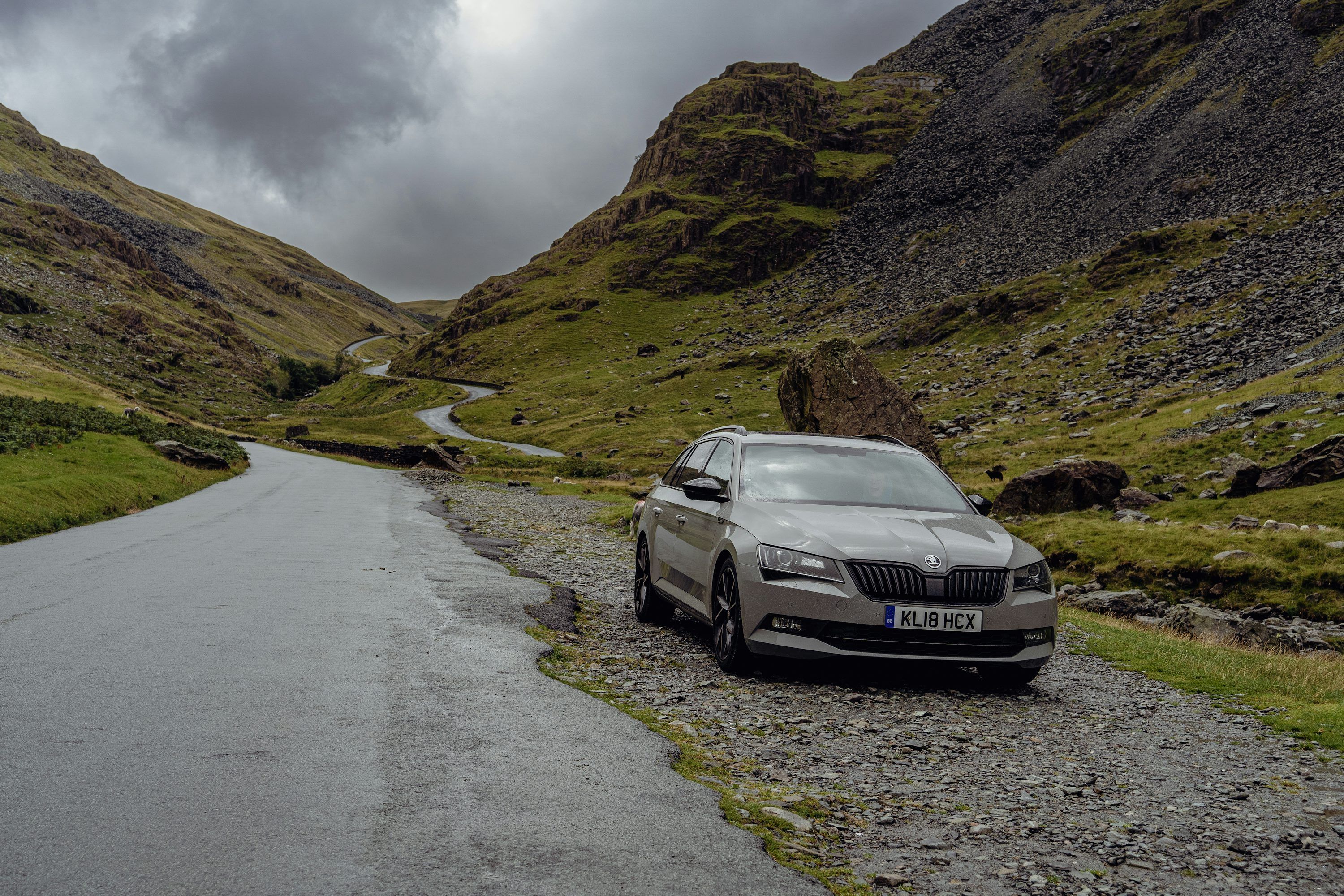 3000x2000 Skoda Superb Picture. Download Free Image