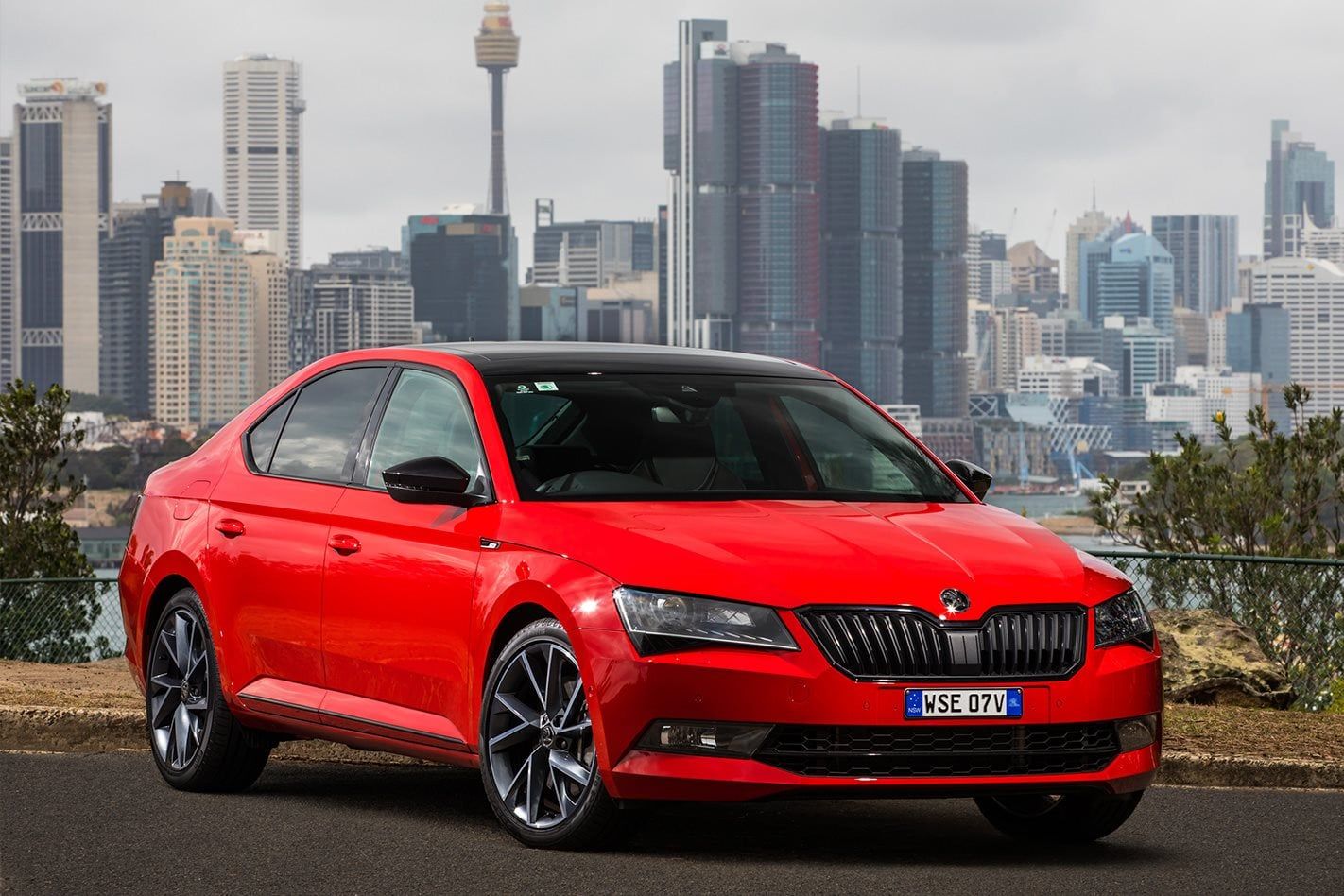 1422x948 Skoda adds sporty visual touches to Superb 206TSI