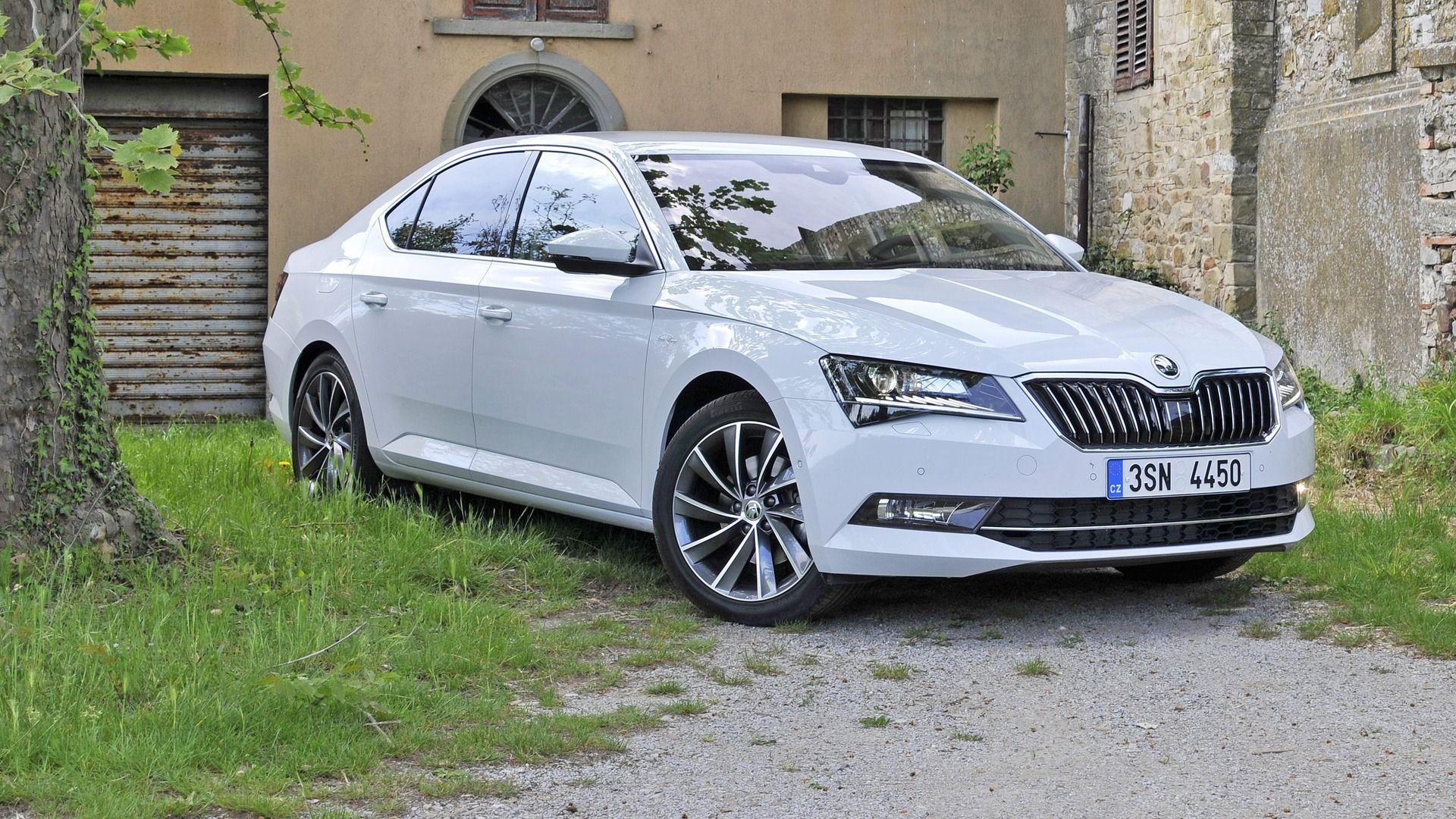 1920x1080 Skoda Superb Wallpaper
